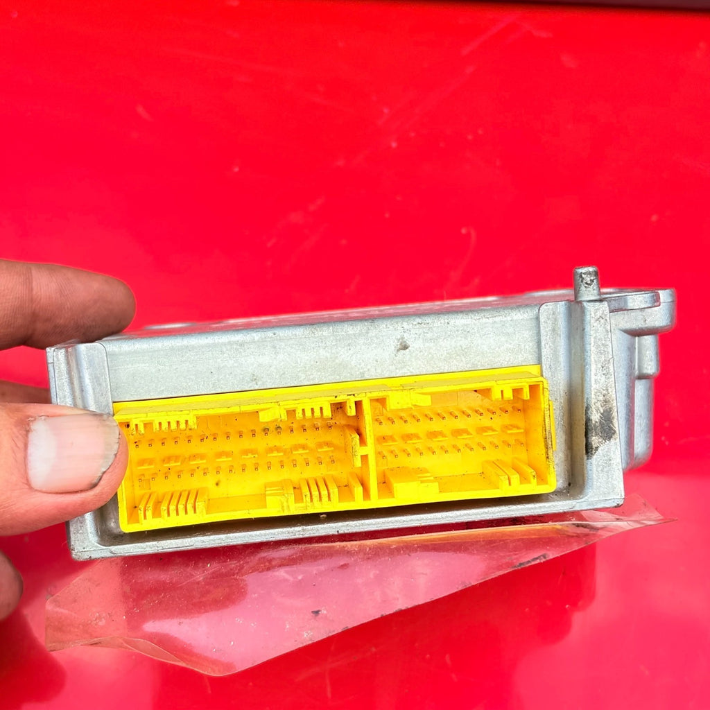 MITSUBISHI OUTLANDER MK2 2007 AiRBAG CONTROL MODULE ECU P8635A053