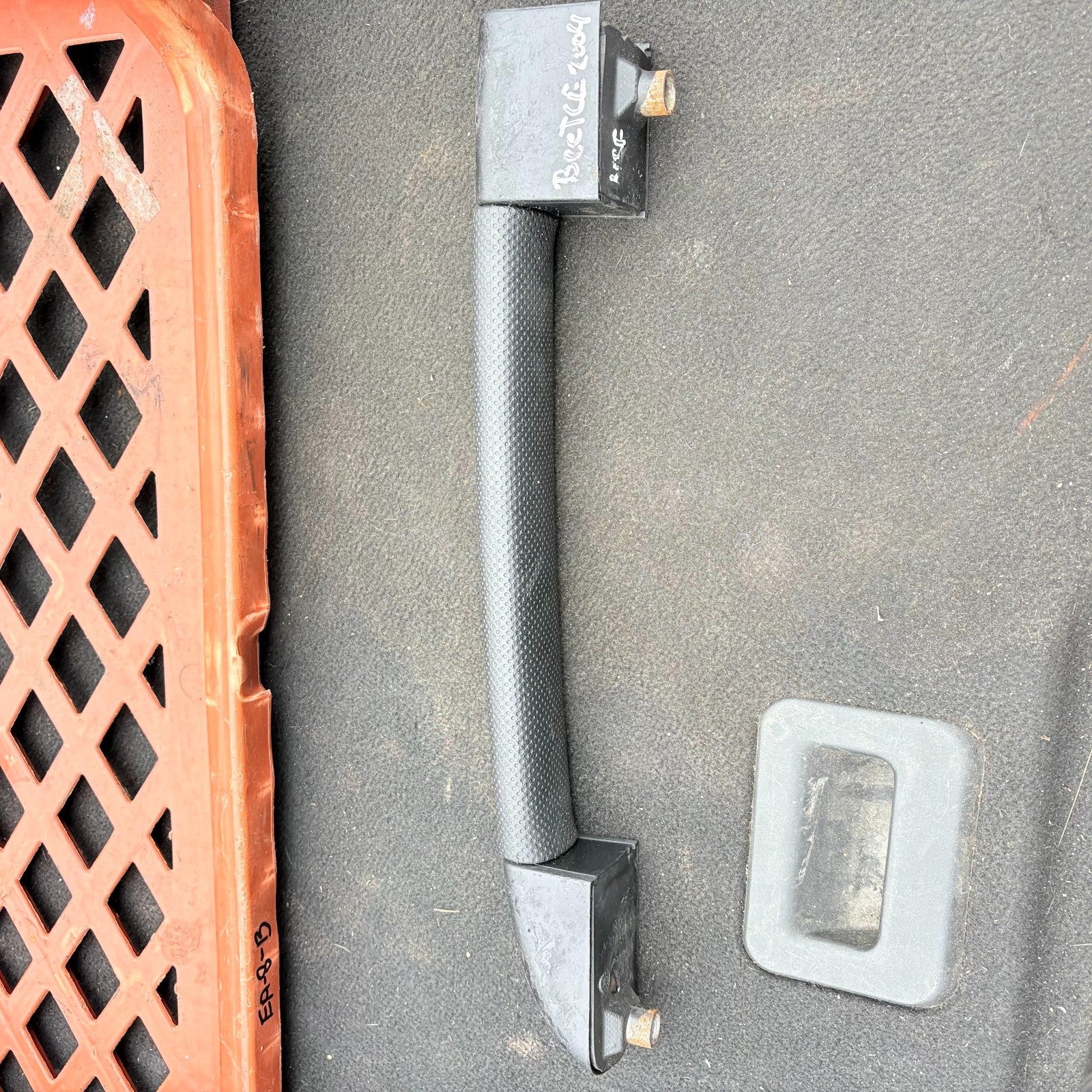 VW NEW BEETLE 2000-2010 LEFT PASSENGER SIDE ROOF INTERIOR GRAB HANDLE TRIM