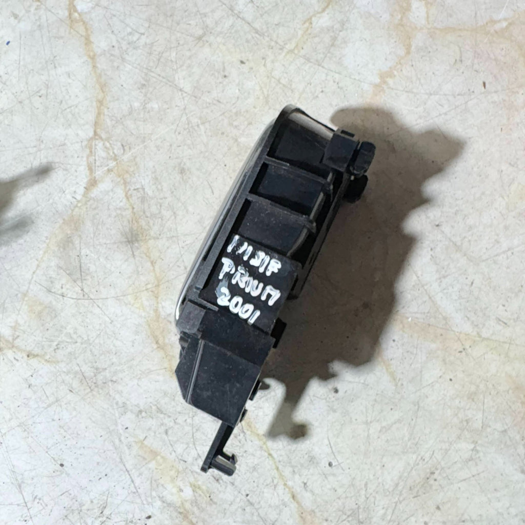 1997-2003 TOYOTA PRIUS MK1 INTERIOR DOOR HANDLE FRONT LEFT PASSENGER SIDE