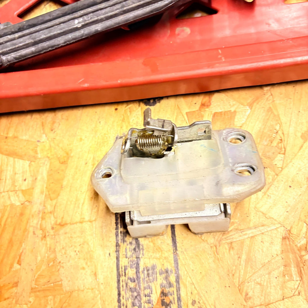 Suzuki Alto Hatch Bootlid Tailgate Lock Mechanism Mk5 2009-2015