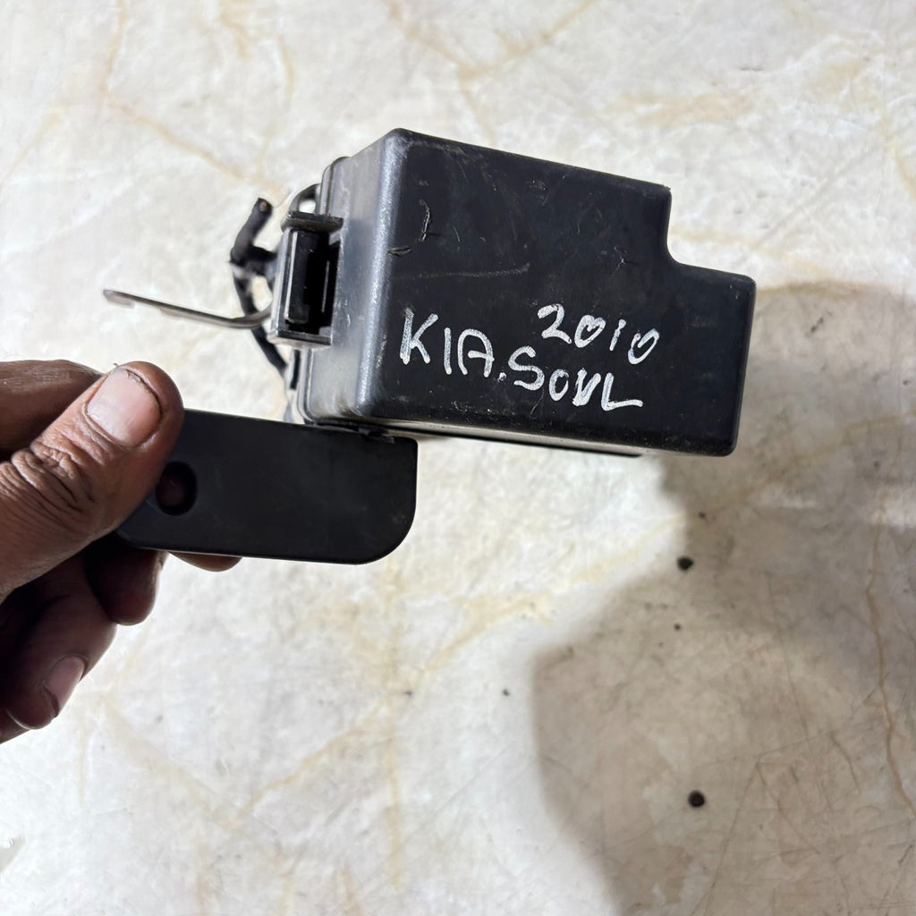 Fuse box for Kia Soul 2010