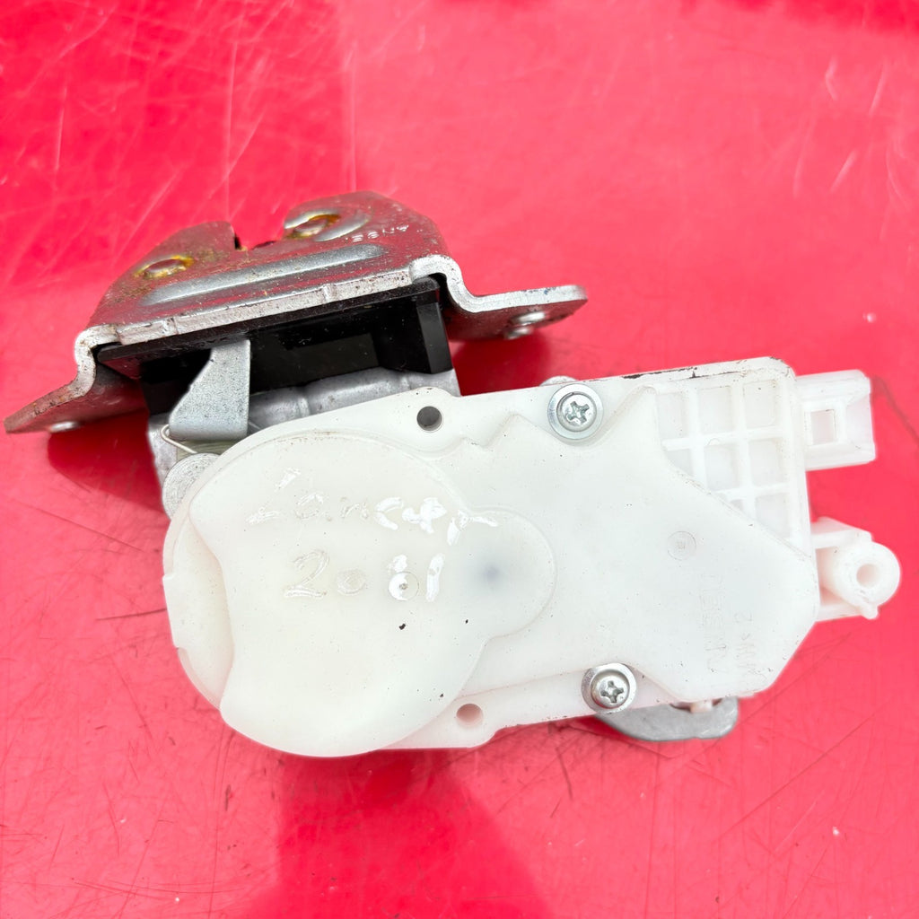 MITSUBISHI LANCER 2011 BOOT CATCH