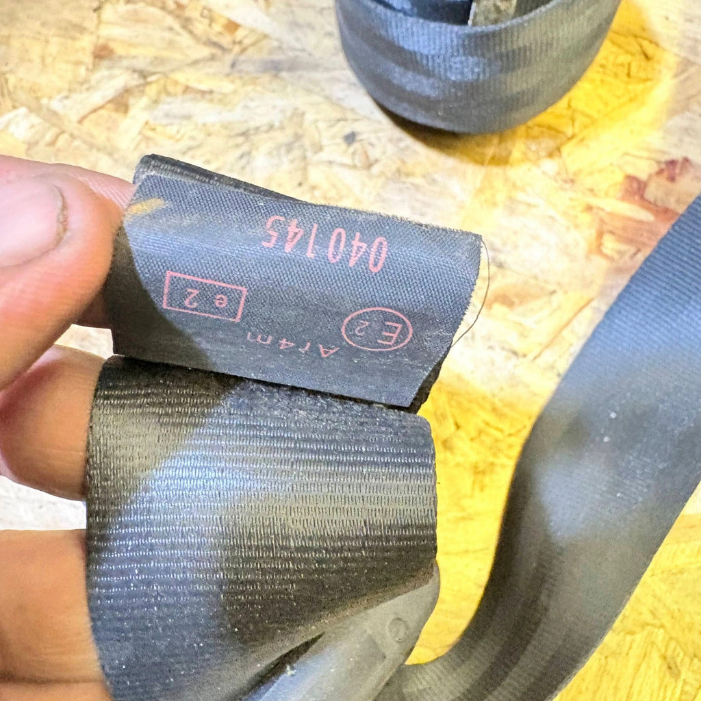 CITROEN C8 PEUGEOT 807 2003 OFFSIDE DRIVER SIDE REAR SEAT BELT 040145