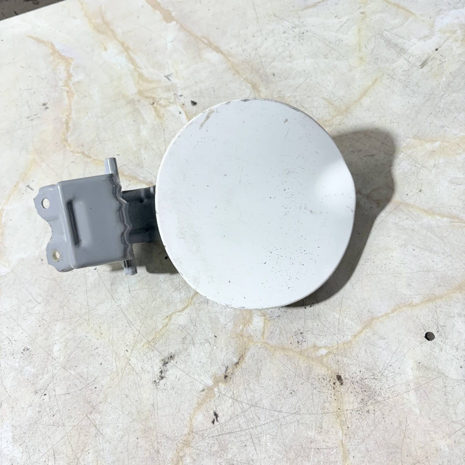 Opel Calibra A Tankgate Tank cover White 90306651 GM Very Rare