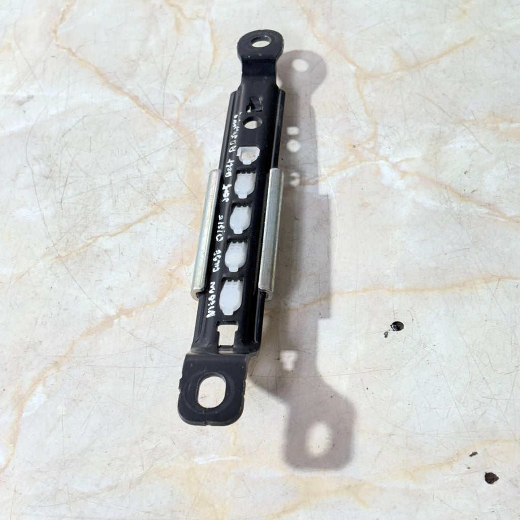 Nissan Juke F15 2010-2019 Seat Belt Height Adjuster Rail Slider B-Pillar