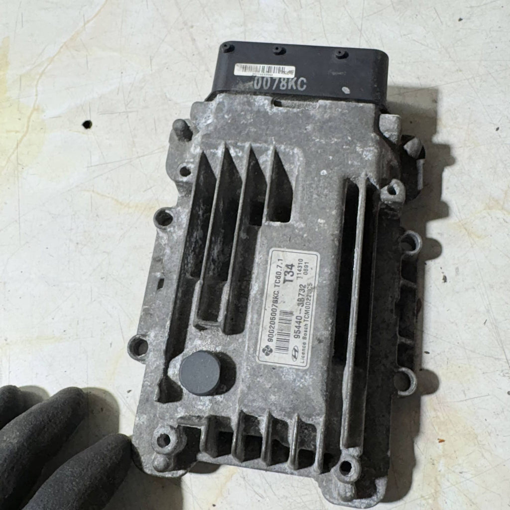 Hyundai Santa Fe II CM 2006-2012 2.2 CRDi Gearbox ECU 95440-3B732