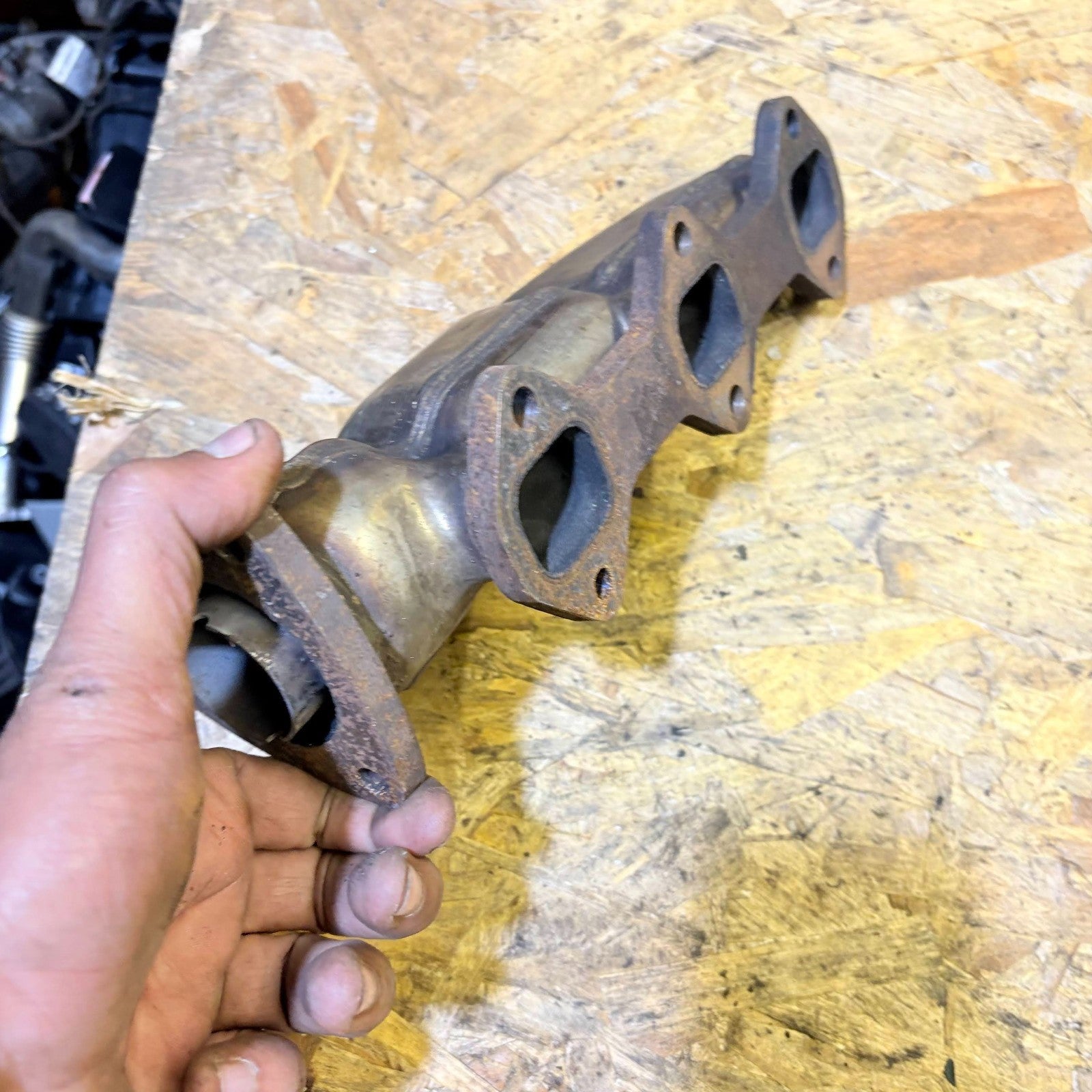 Skoda Superb 2001-2008 mk1 RIGHT SIDE EXHAUST MANIFOLD