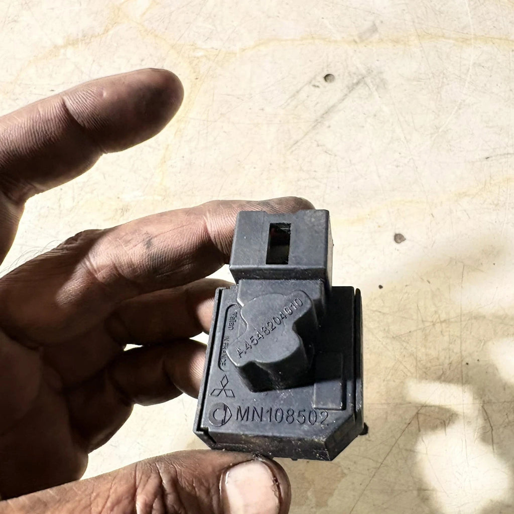 SMART FORFOUR 454 PULSE 2008 CRASH BAG ON/OFF SWITCH A4548204010