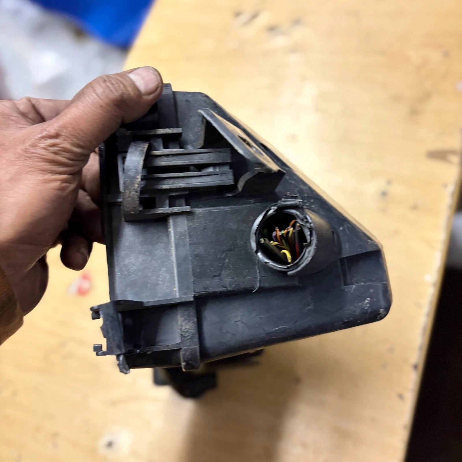 Fiat 500 2009 Engine Bay Fuse Box Relay Box Under Bonnet Power Distribution