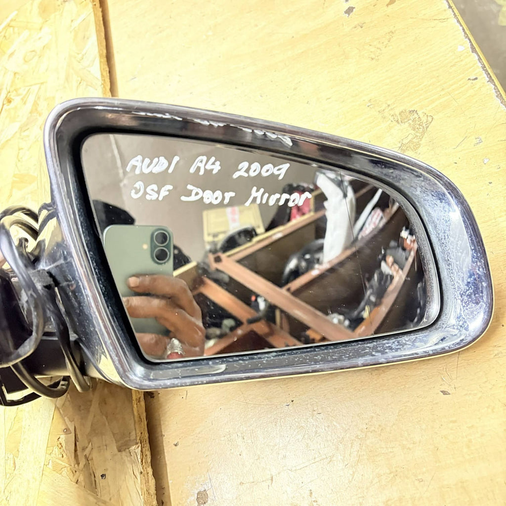 Audi A4 2009 RH Driver Offside Electric Door Wing Mirror Grey 10-Pin 010681