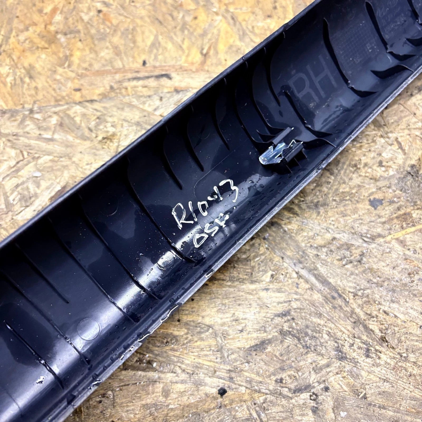 Kia Rio UB 2011-2017 Front Right Door Sill Scuff Plate Trim 85872-1W001