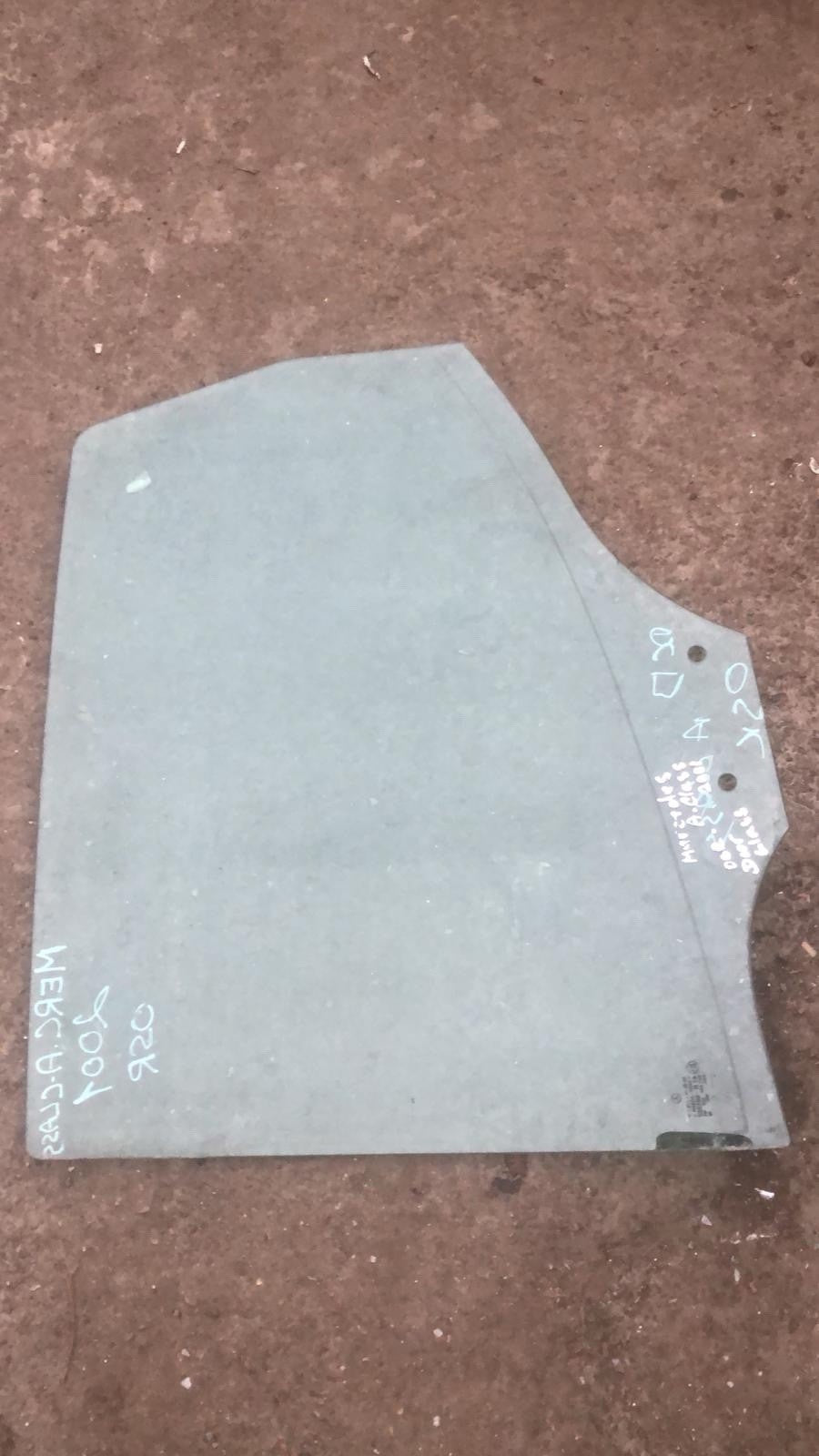MERCEDES A CLASS W168 1997-2004 REAR RIGHT DRIVER SIDE GLASS WINDOW
