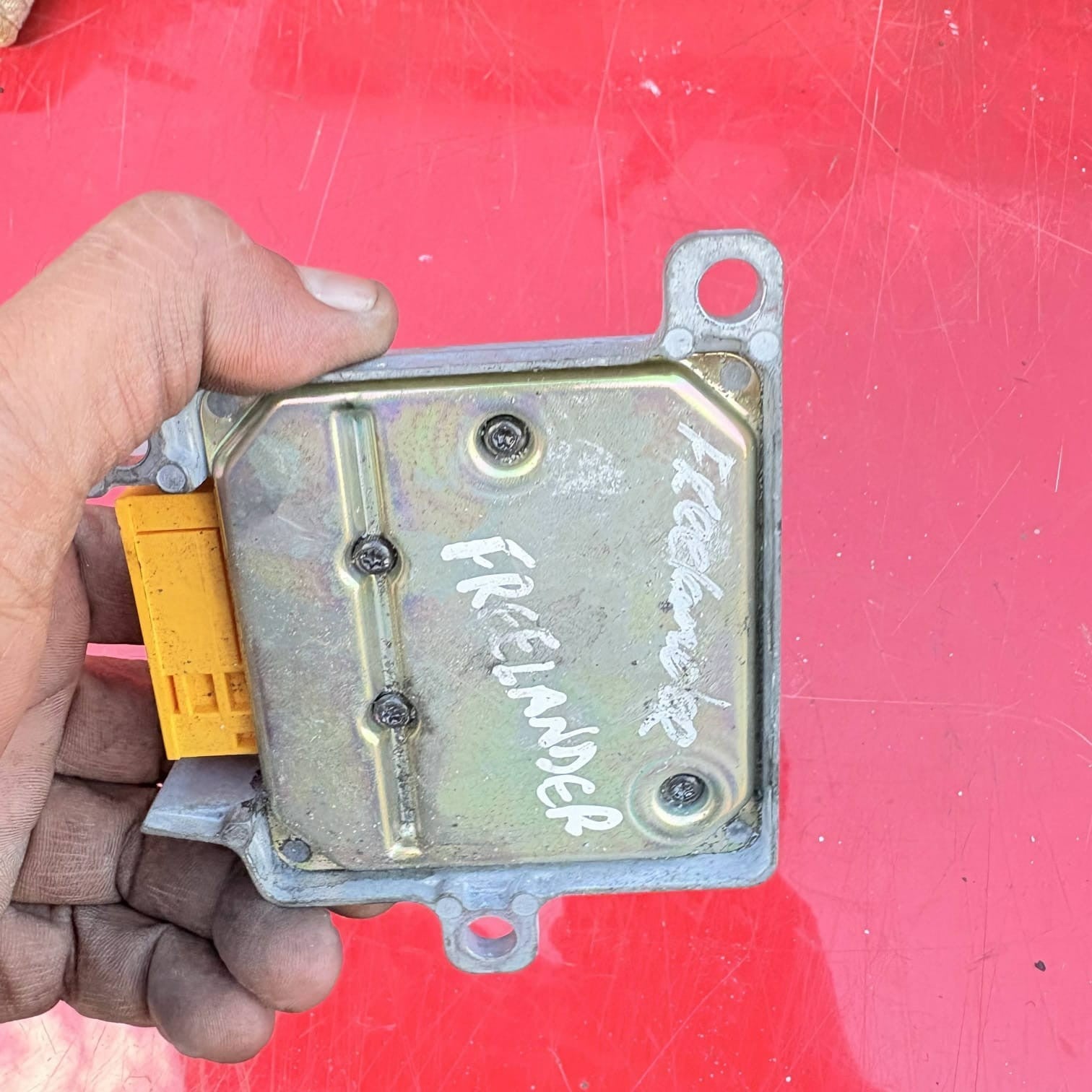 Land Rover Freelander MK1 Control Module Unit Airbag ECU Part No YWC106360
