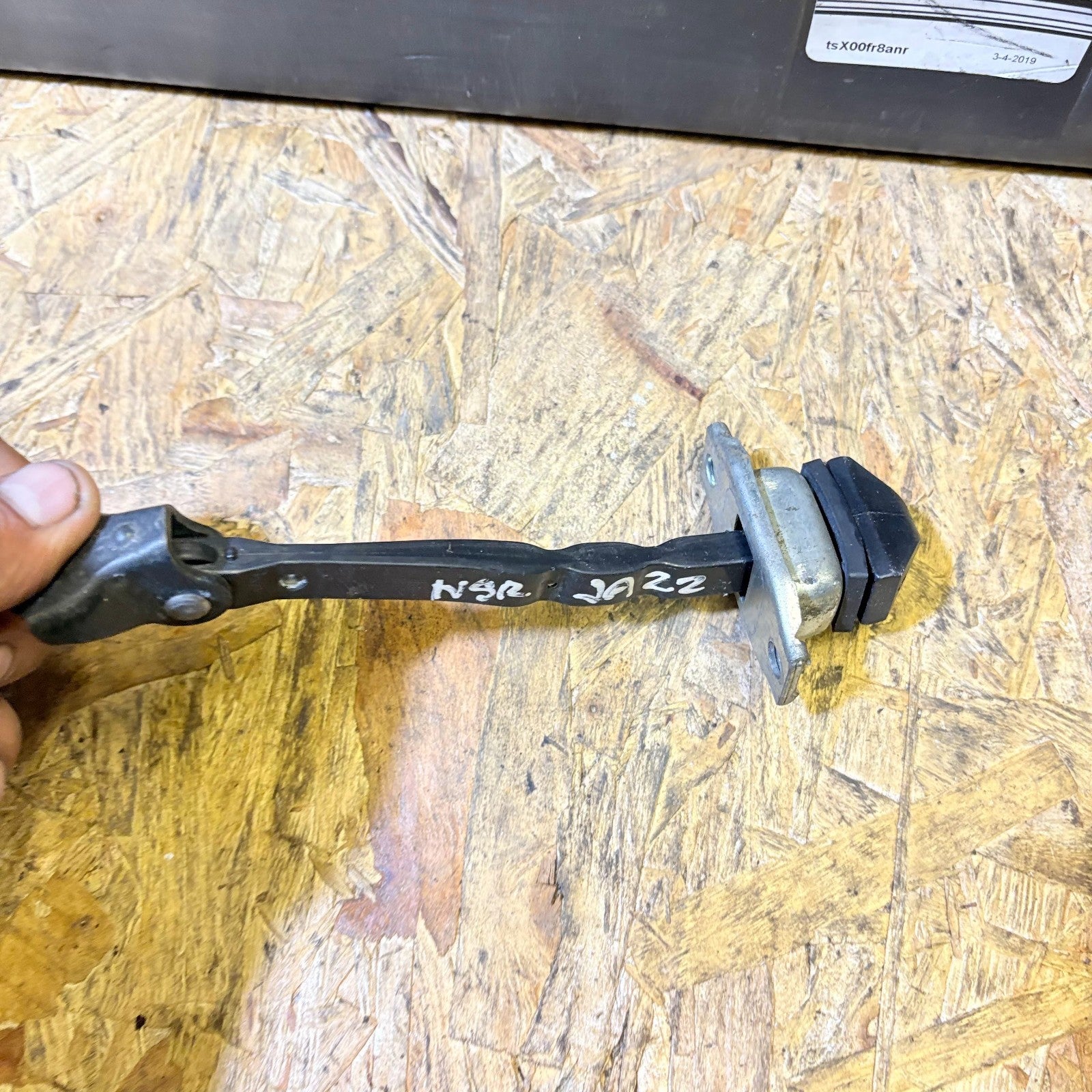 HONDA JAZZ 2013 REAR PASSENGER NEARSIDE LEFT DOOR CHECK STRAP
