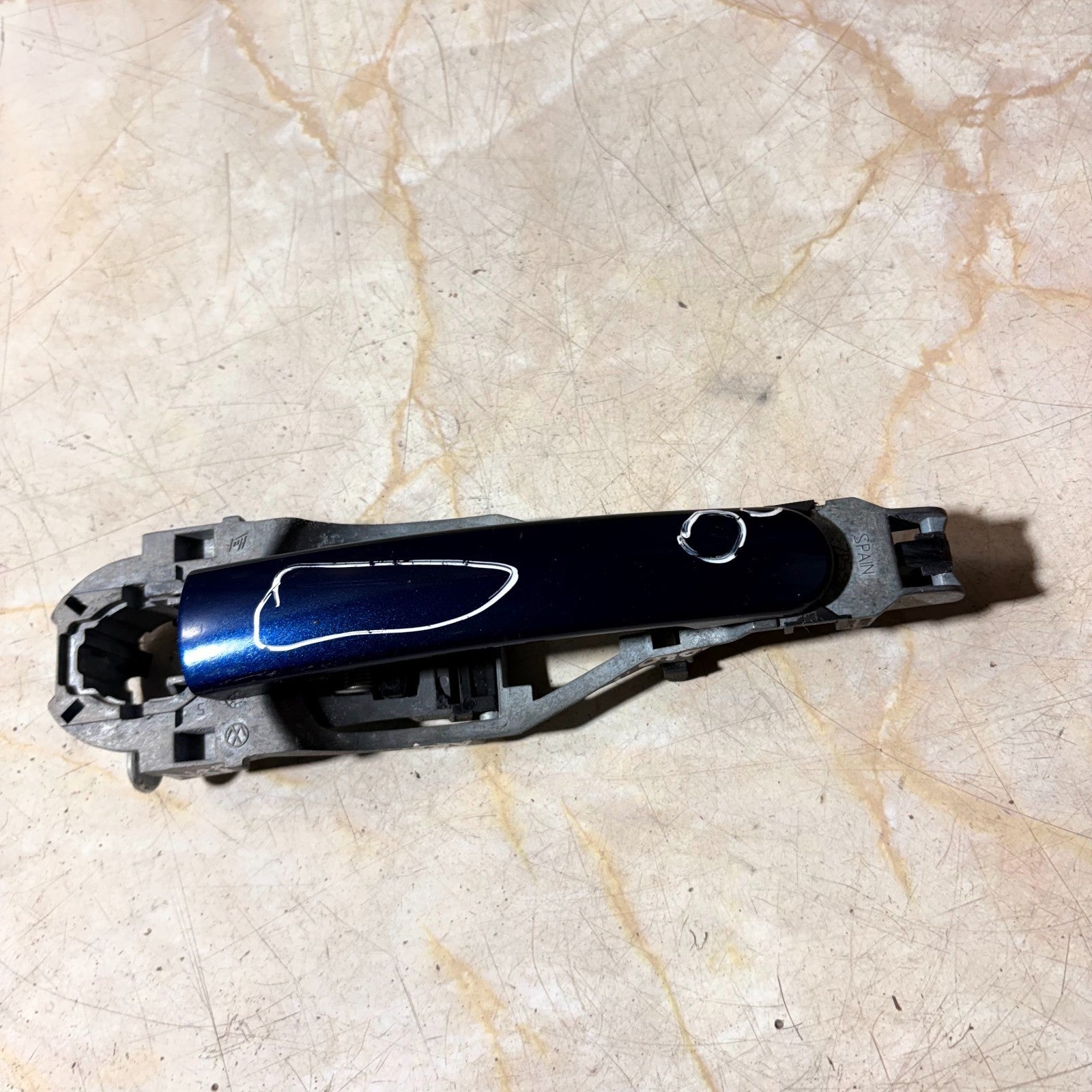 VOLKSWAGEN POLO 2003-2009 DOOR HANDLE EXTERIOR FRONT LEFT SIDE Passenger