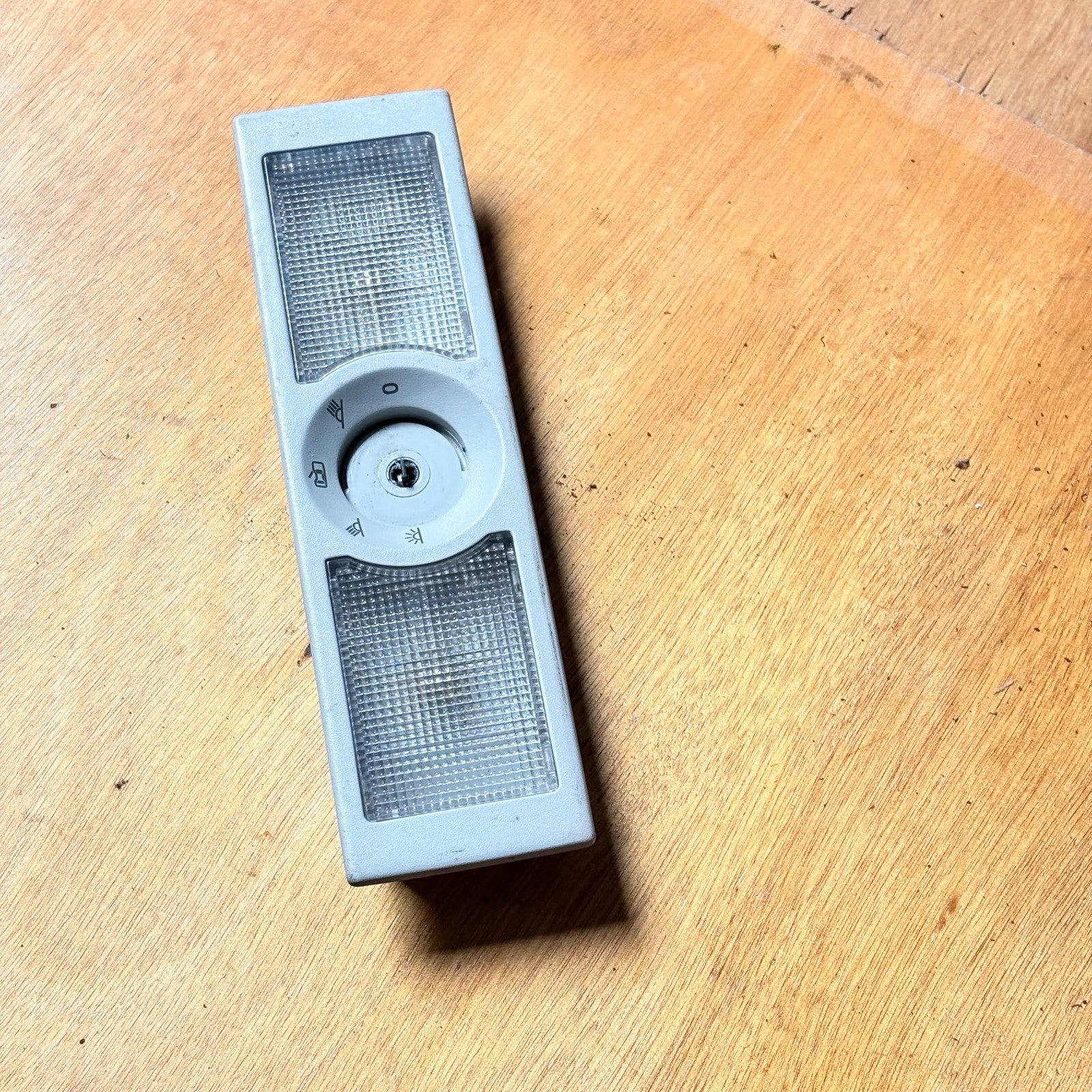 Vw Sharan Rear Interior seat light 0886400 2007