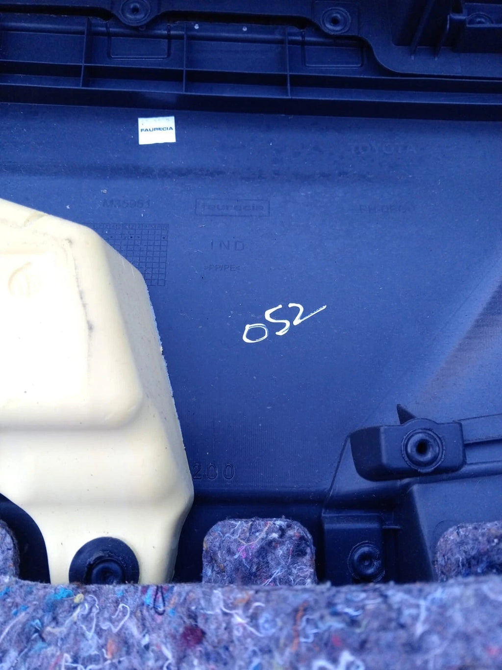 TOYOTA YARIS MK2 3DR 2005-11 FRONT RIGHT DRIVER SIDE DOOR CARD TRIM 67777-0D100