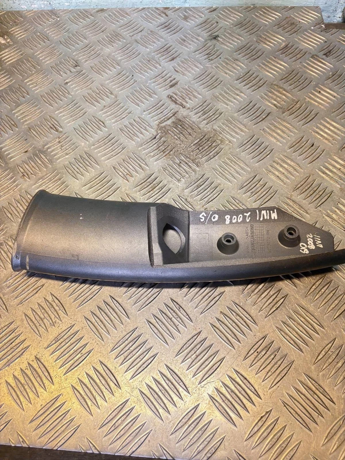 MINI One Cooper R50 2001-06 R52 2004-08 Centre Console Side Trim RH 6973072