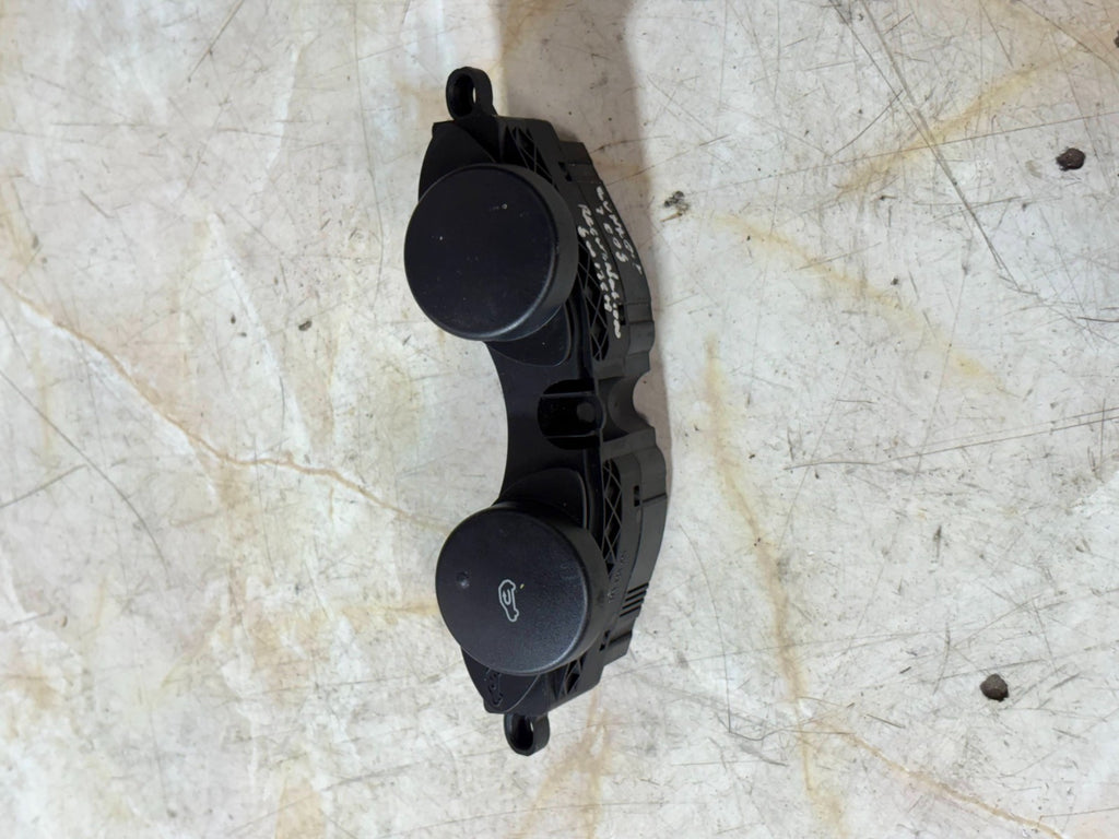FORD TRANSIT CONNECT 2005 RECIRCULATION + DEMISTER SWITCH 2T1T51445BA