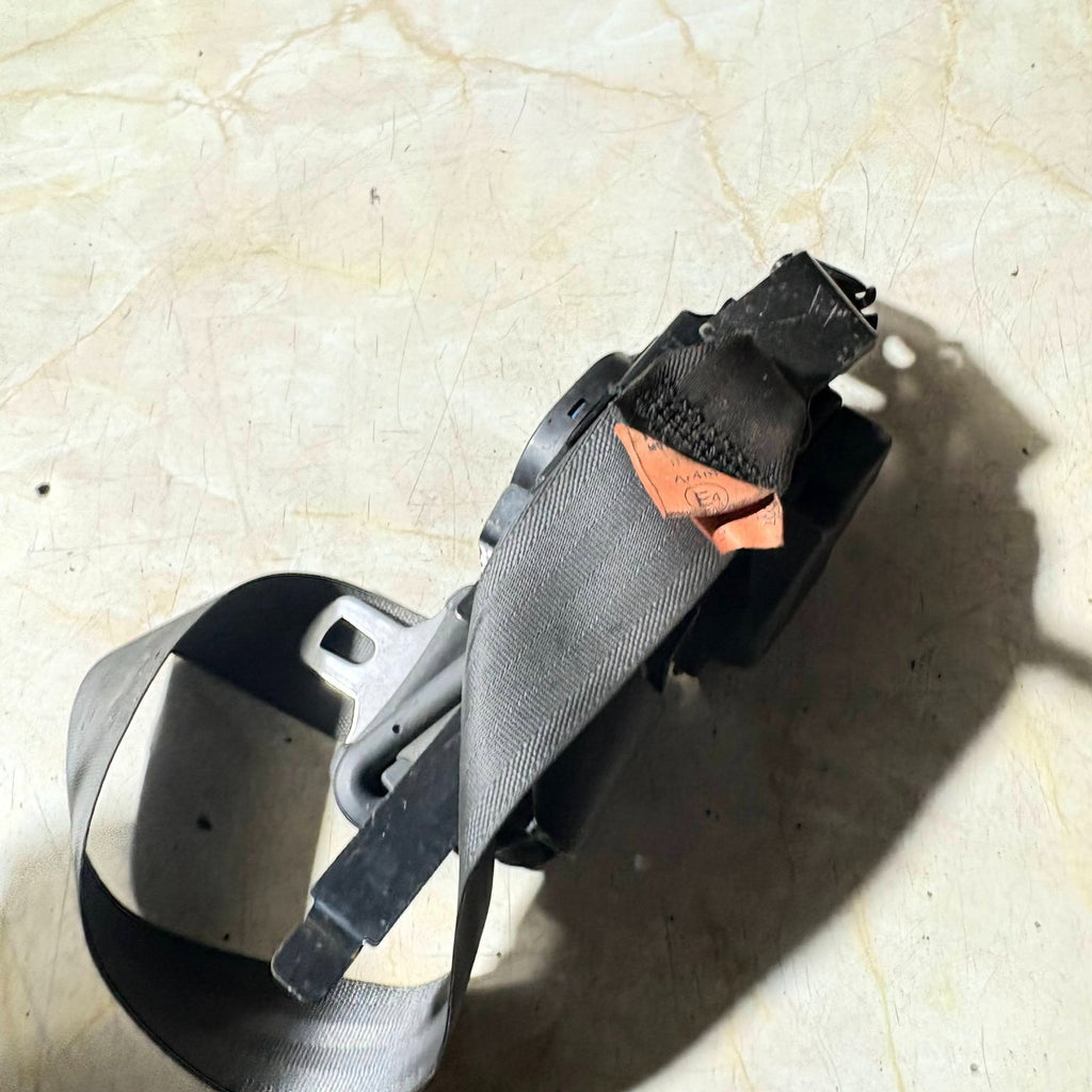 Seat belt for Mitsubishi 0420007