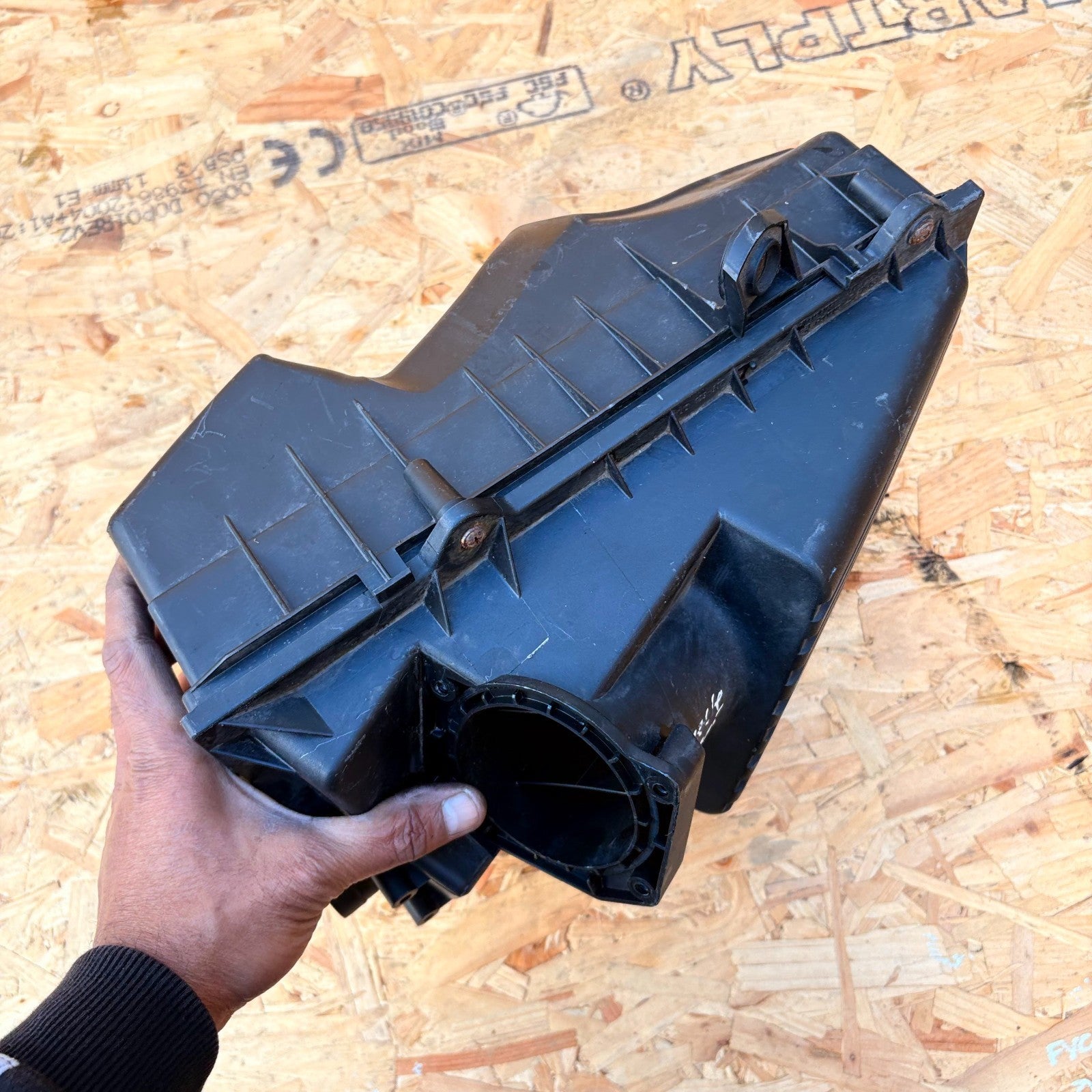 Volkswagen New Beetle 1997-2005 Air Filter Housing Box Airbox Intake (3 Door)