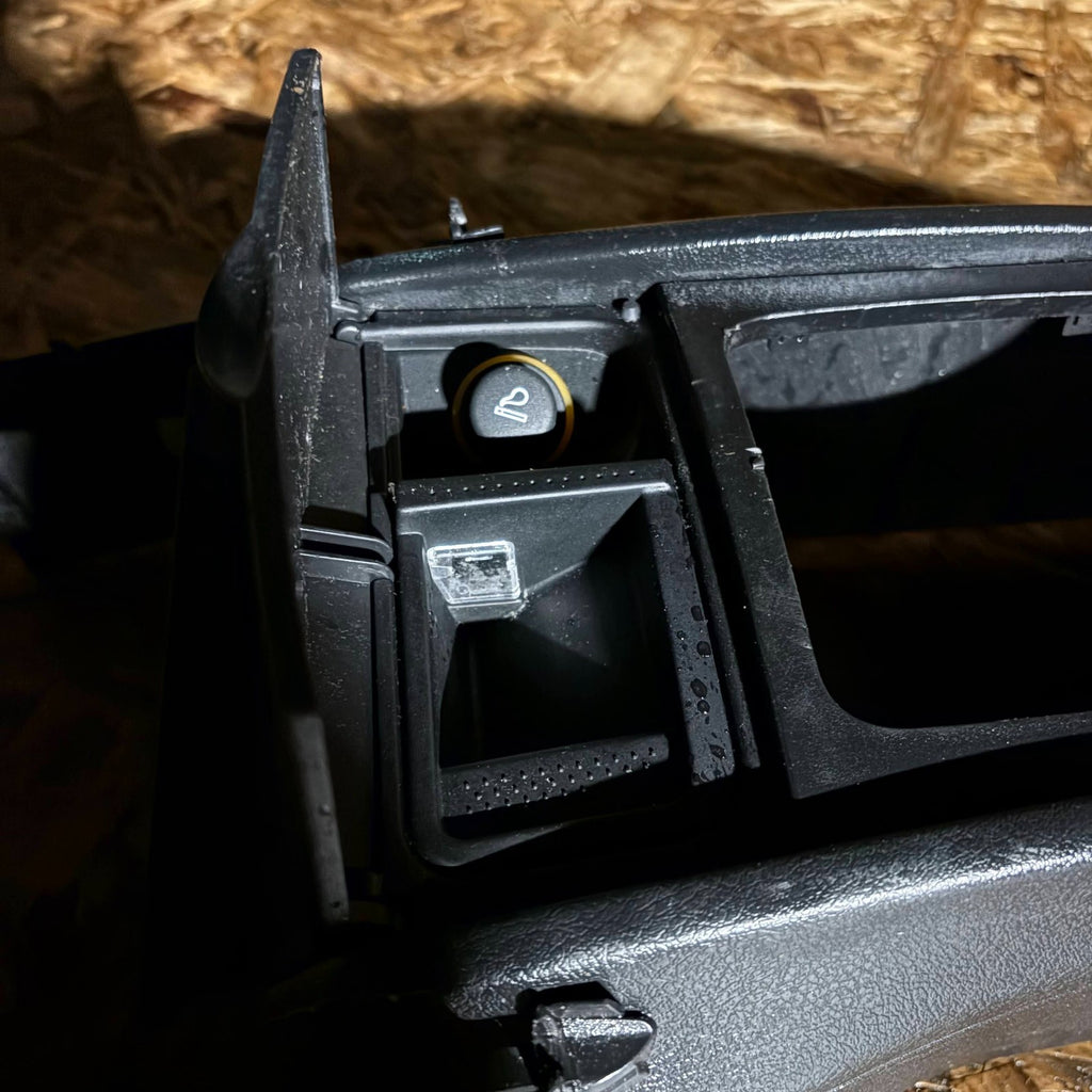 Peugeot 207 2006-2015 Centre Console with Ashtray 9651921177