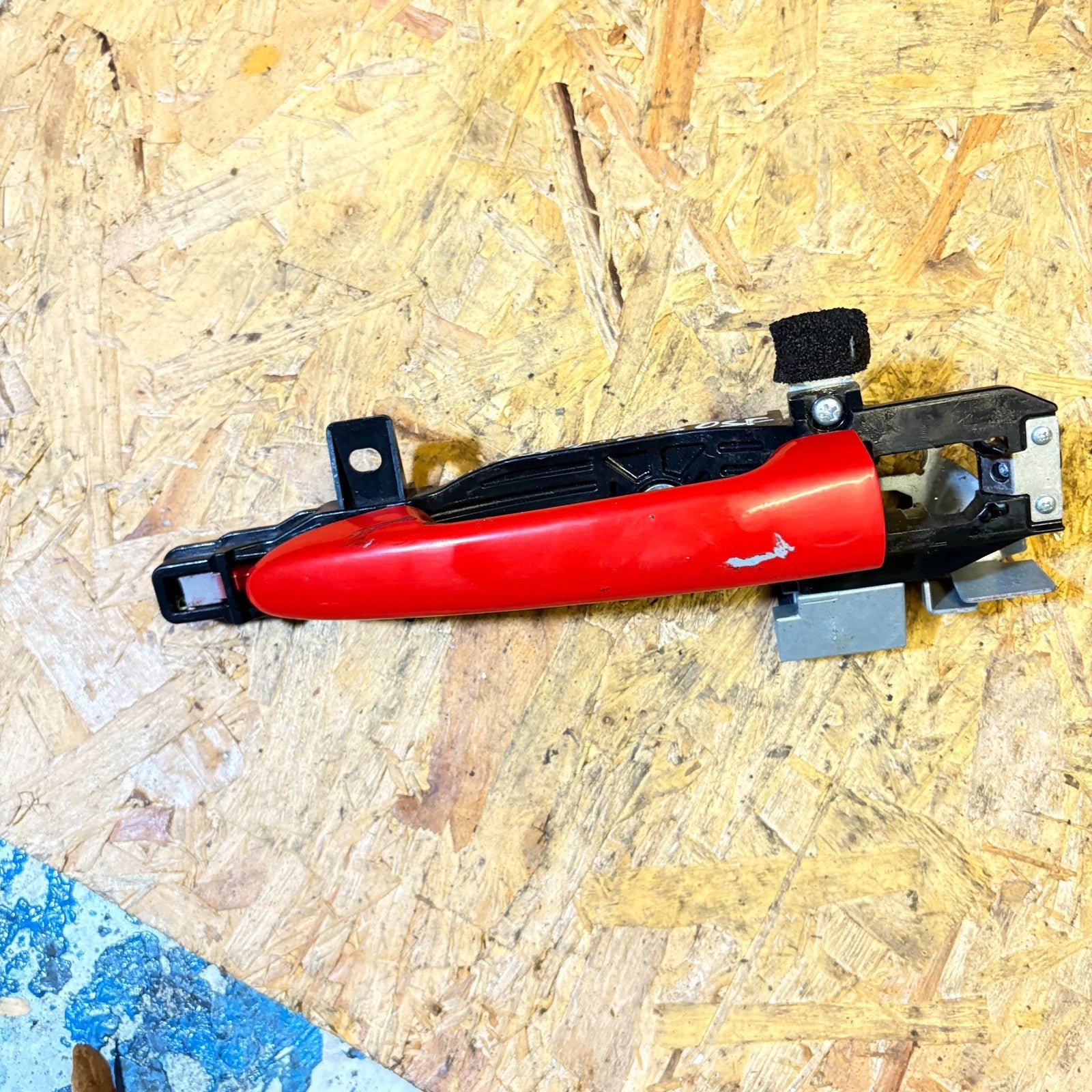 MAZDA 2 EXTERIOR DOOR HANDLE DRIVERS FRONT RIGHT SIDE 2007-2014