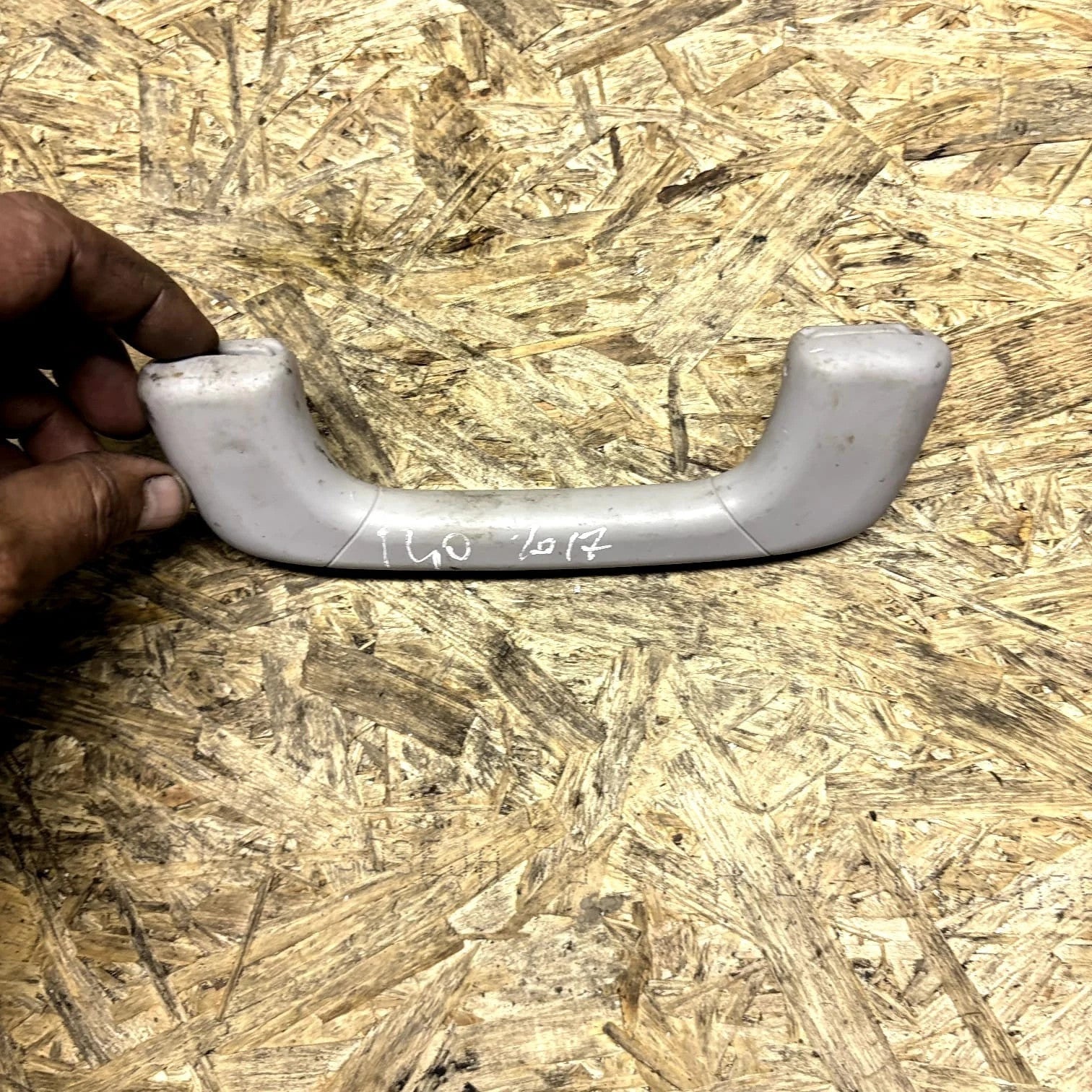 HYUNDAI I40 2017 ROOF GRAB HANDLE FITS LEFT SIDE