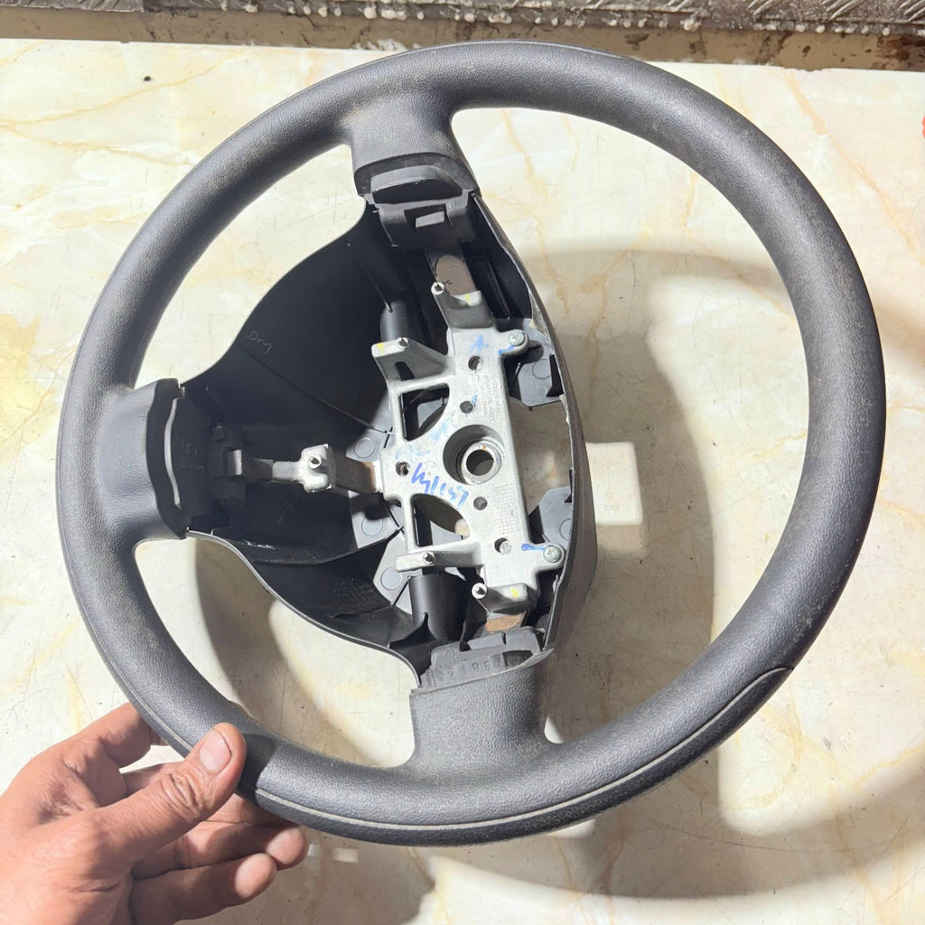 Hyundai i10 Mk1 2007-2013 Steering Wheel 56113-0X600