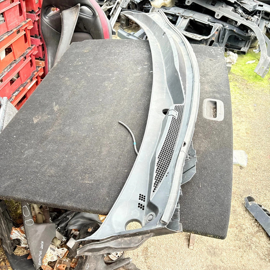 2017 NISSAN QASHQAI FRONT WINDSCREEN SCUTTLE PANEL 5500U100