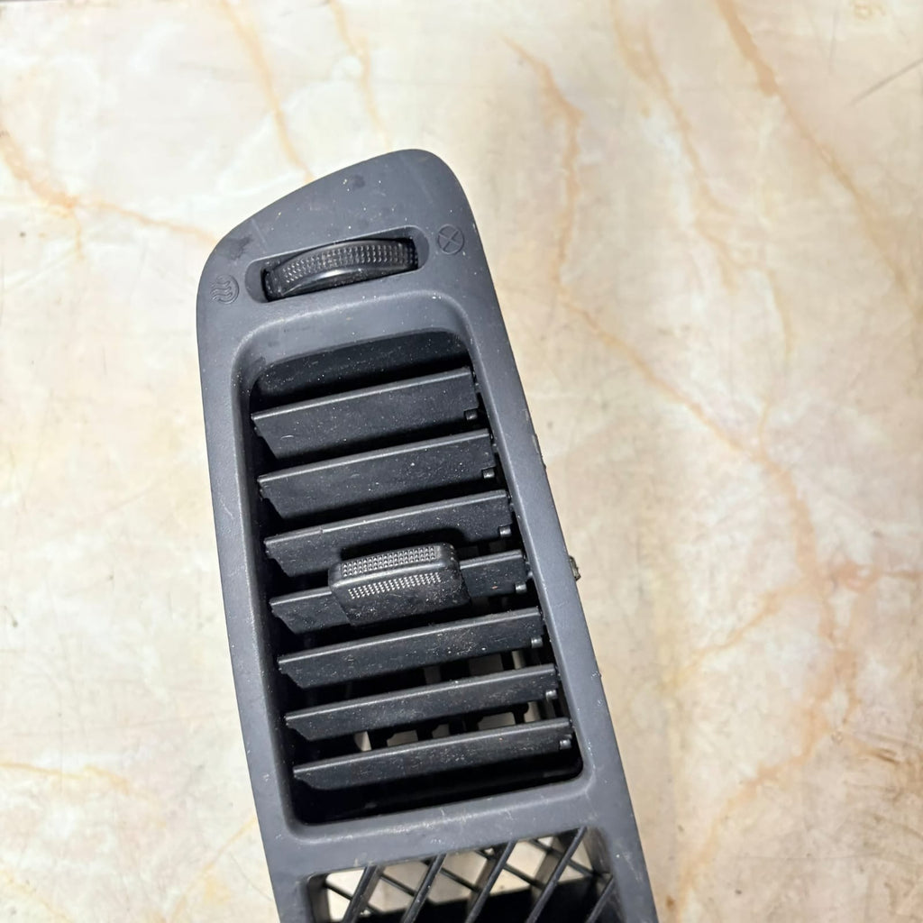 Kia Soul Mk1 2009-13 Front Left Passenger Dash Air Vent Trim Speaker 97450-2K000