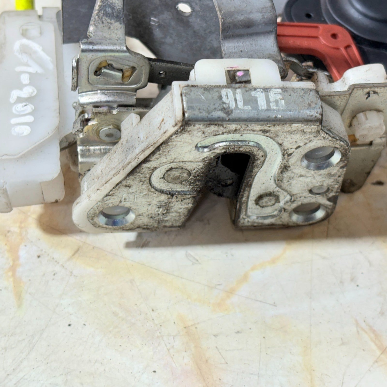CITROEN C1 5 DOOR 2010 DOOR LOCK MECH ( DRIVER REAR RIGHT SIDE)