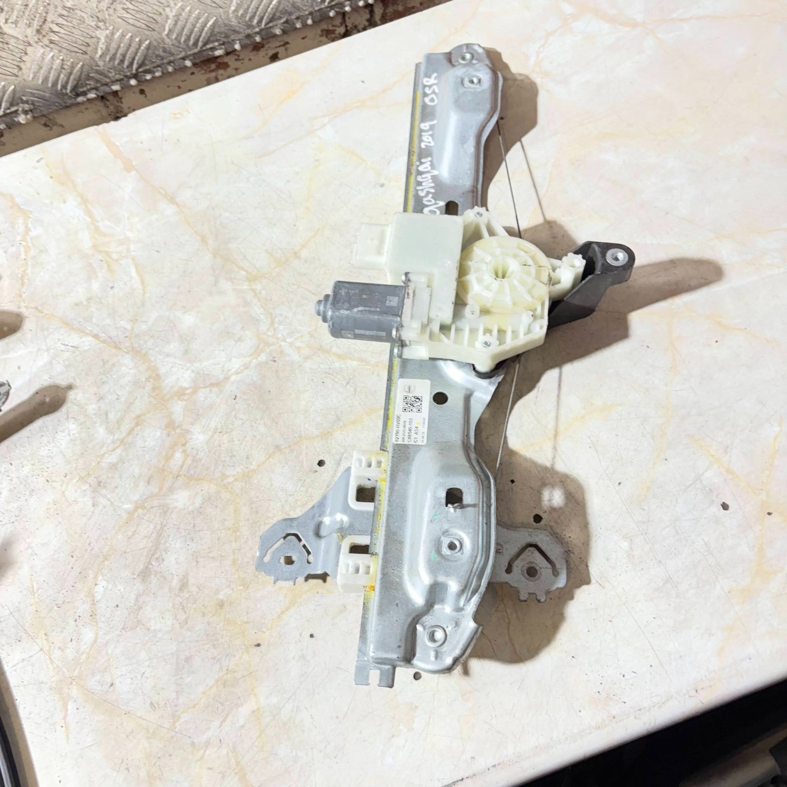 NISSAN QASHQAI WINDOW REGULATOR REAR DRIVER SIDE OFFSIDE 2014-2021 82700 HVO0C