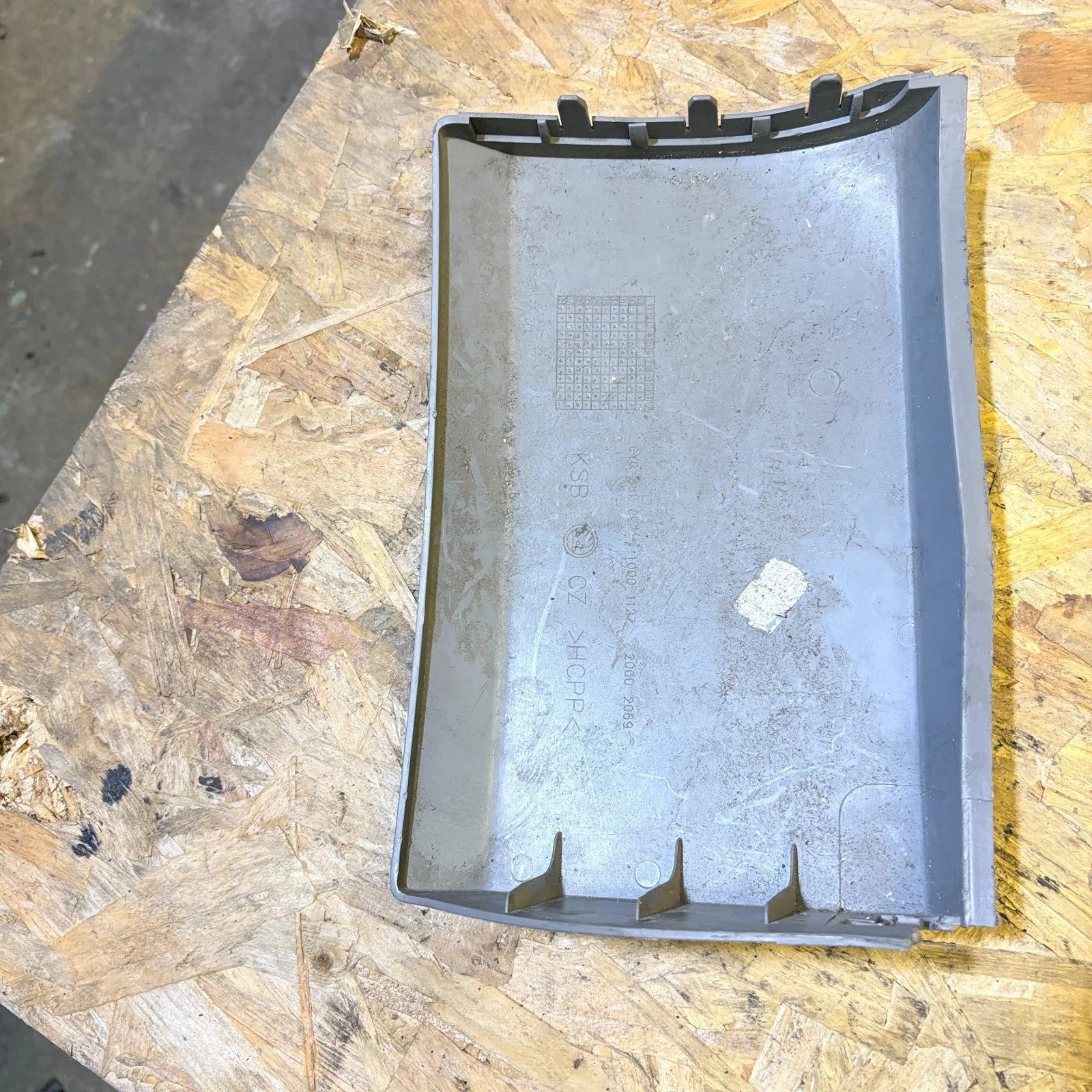 Skoda Fabia MK1 MK2 1999-2014 Front Left Seat Base Plastic Side Trim 6Y0881097