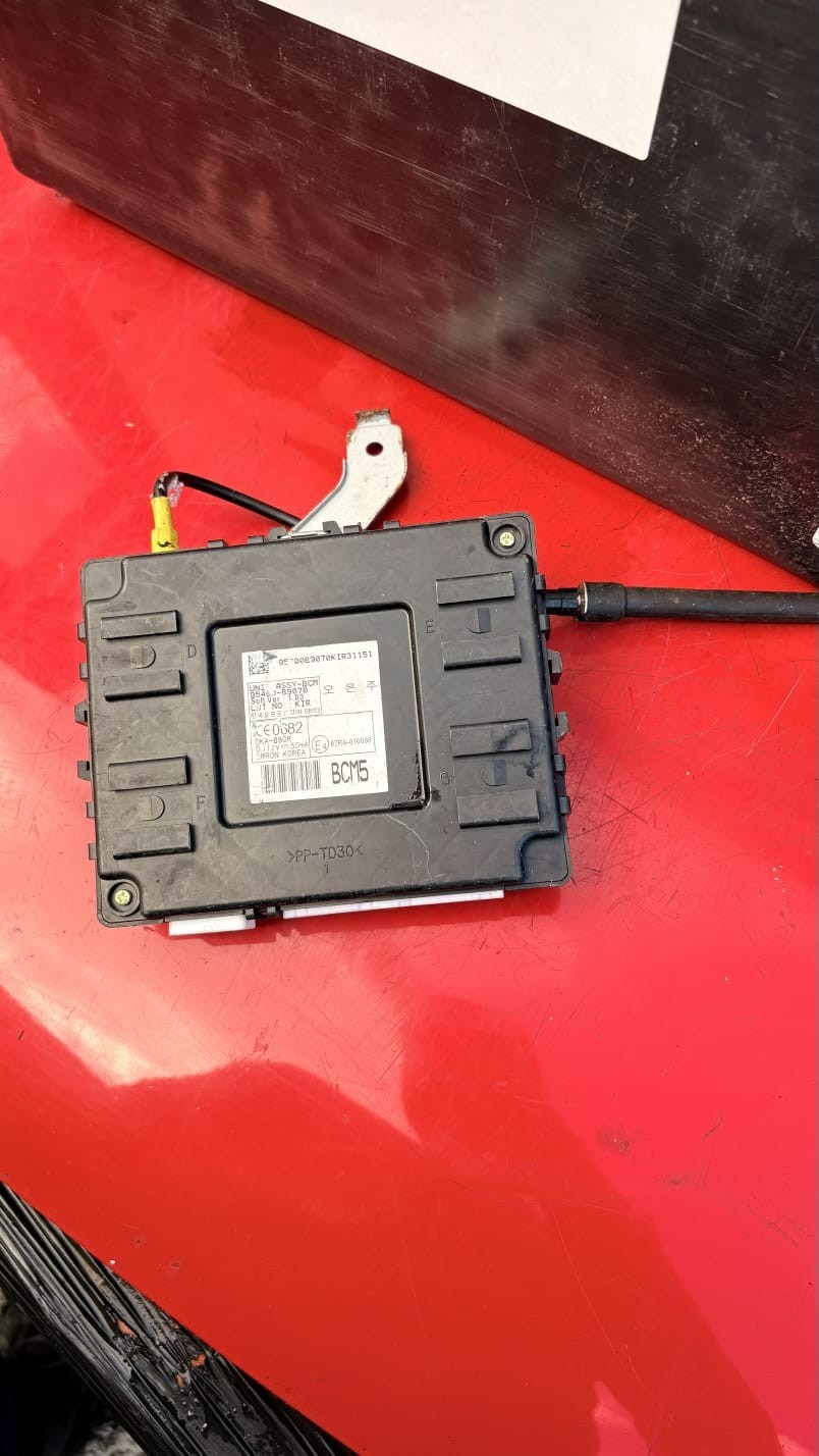 95400 B9510 97RA 010086 Hyundai Comfort Control Unit Module OE 2015