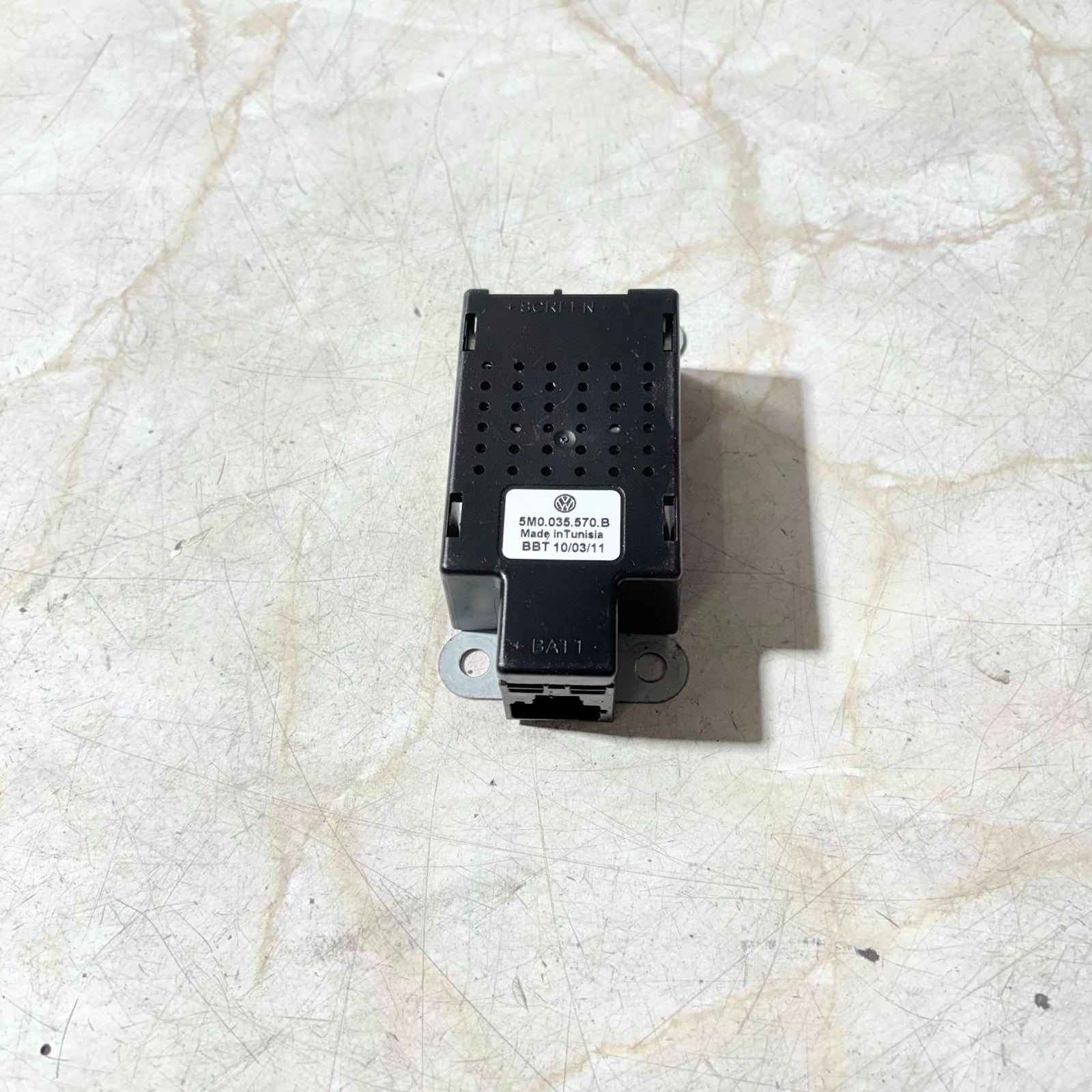 2010 VOLKSWAGEN GOLF ANTENNA AMPLIFIER FILTER 5M0035570B