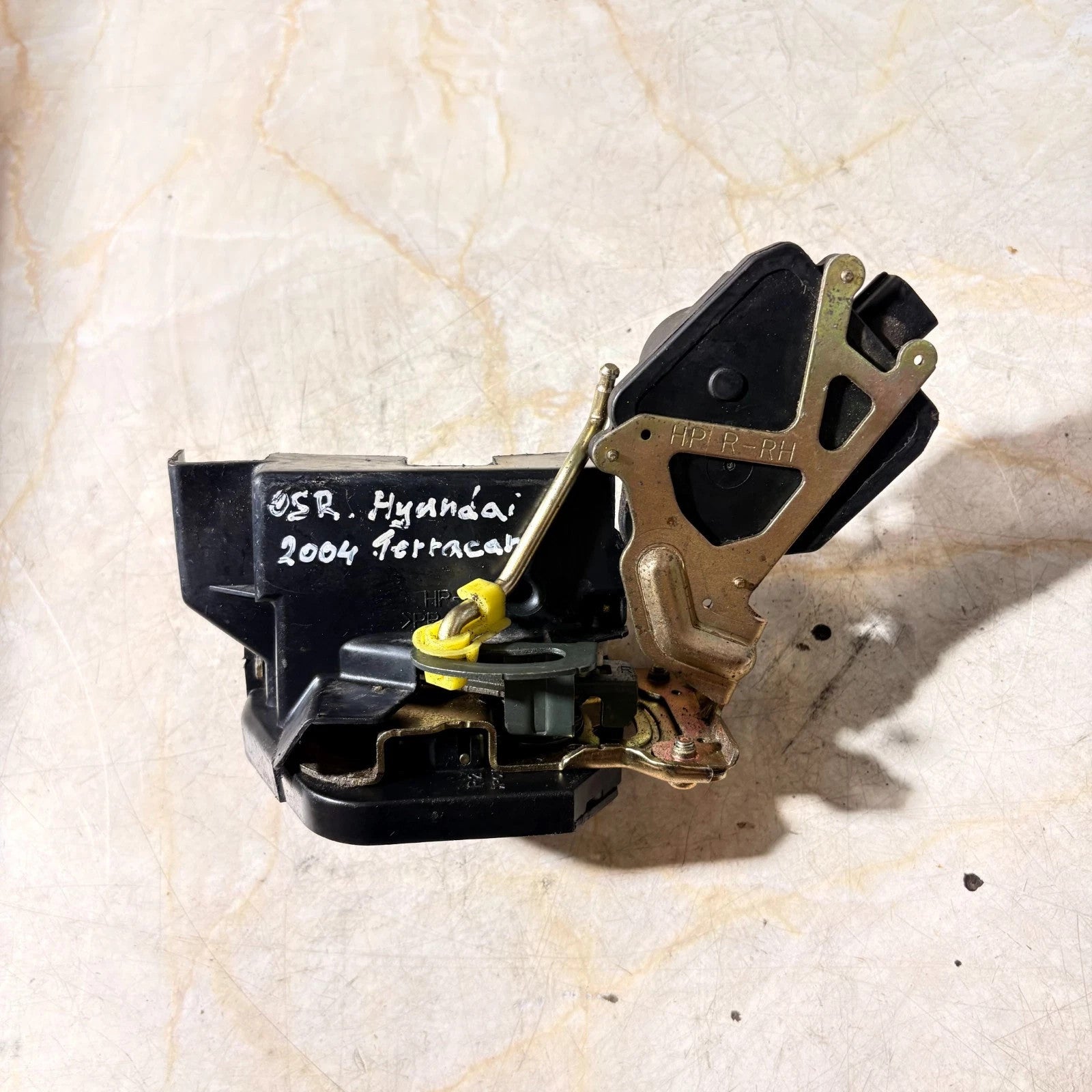 Hyundai Terracan 2001-2007 Rear Right Door Lock Latch Actuator 81420-H1020