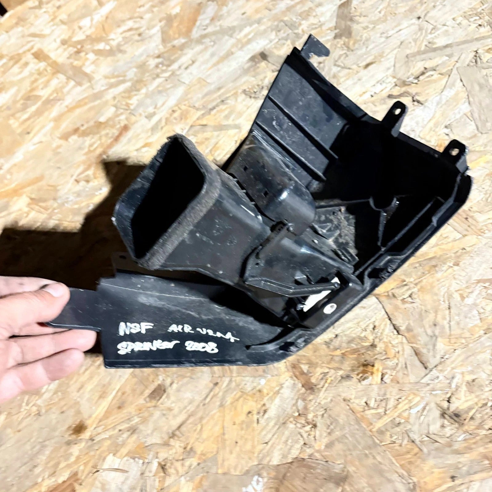 MERCEDES SPRINTER 2006-2018 NSF DASH AIR VENT FRONT LEFT PASSENGER SIDE