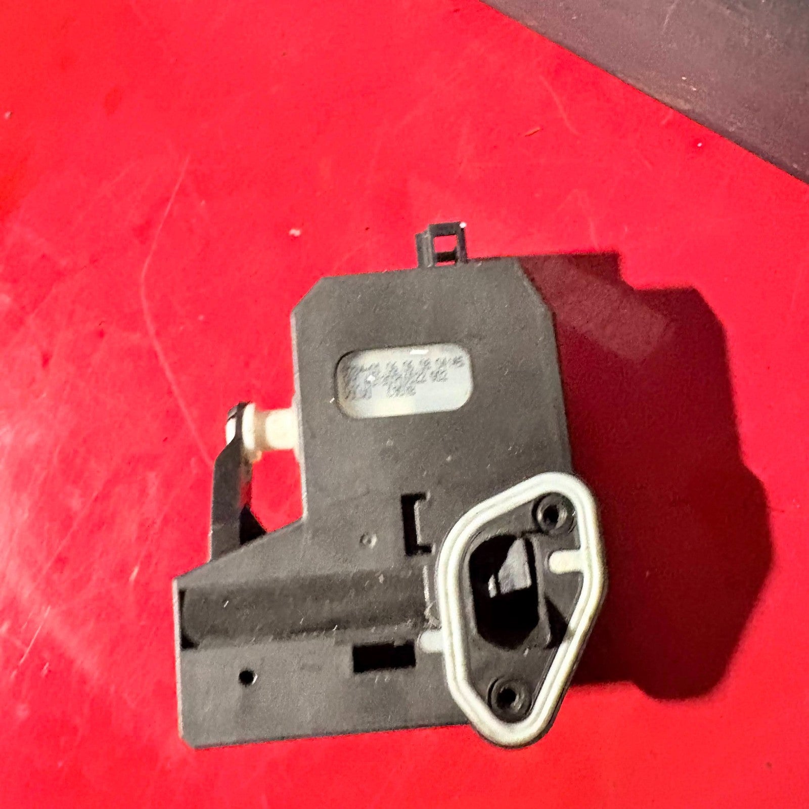 VOLVO 2008 Fuel Tank Cover Lock