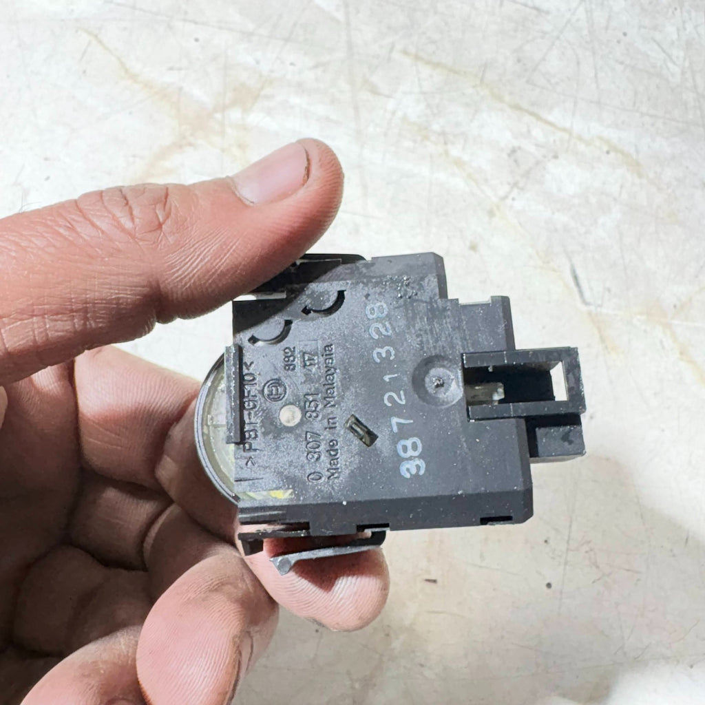 FORD LUXURY MK1 2001-2008 HEADLIGHT LEVEL SWITCH 0307851