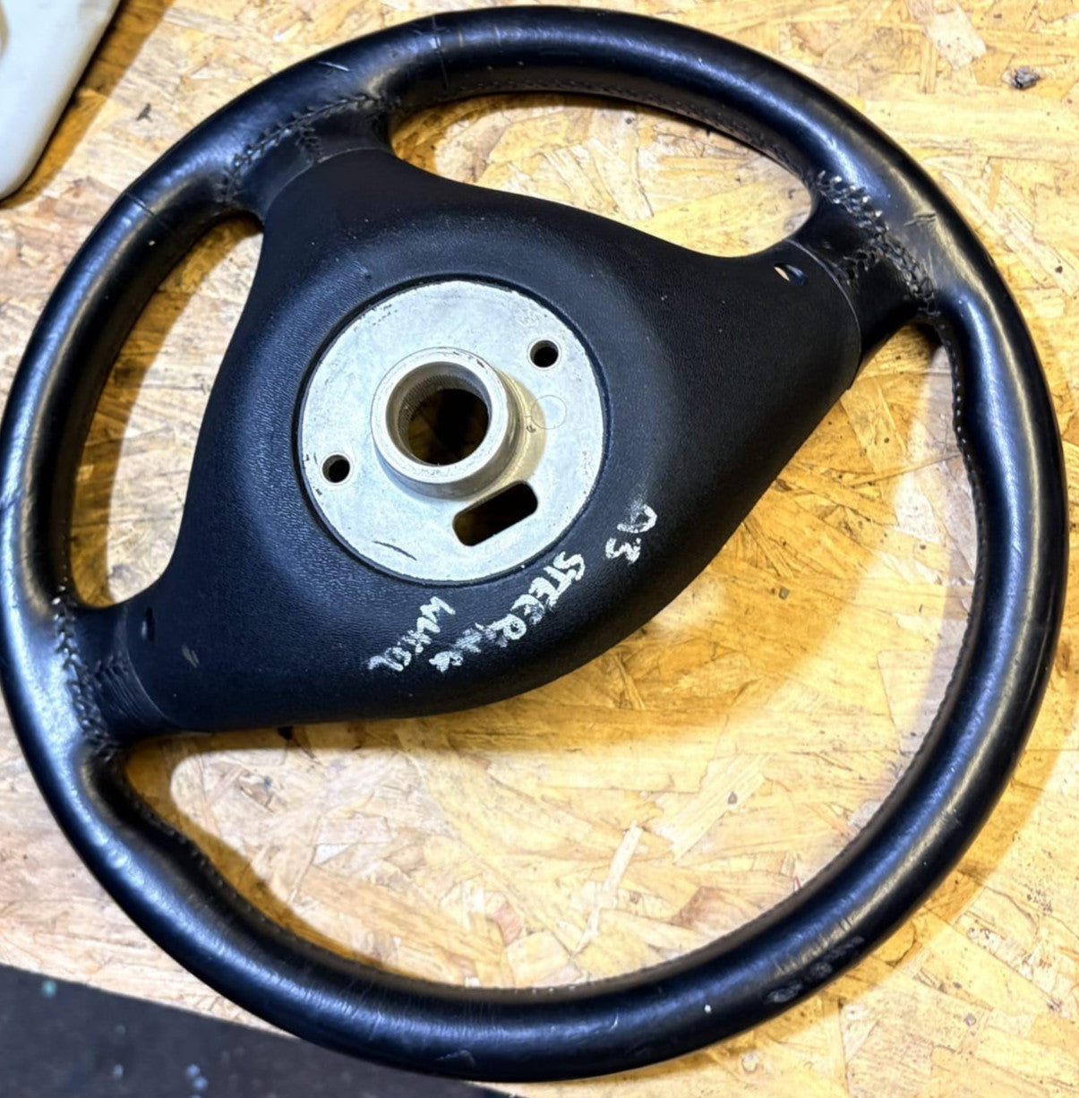 8L0124B steering wheel for AUDI A3 (8L) 242209