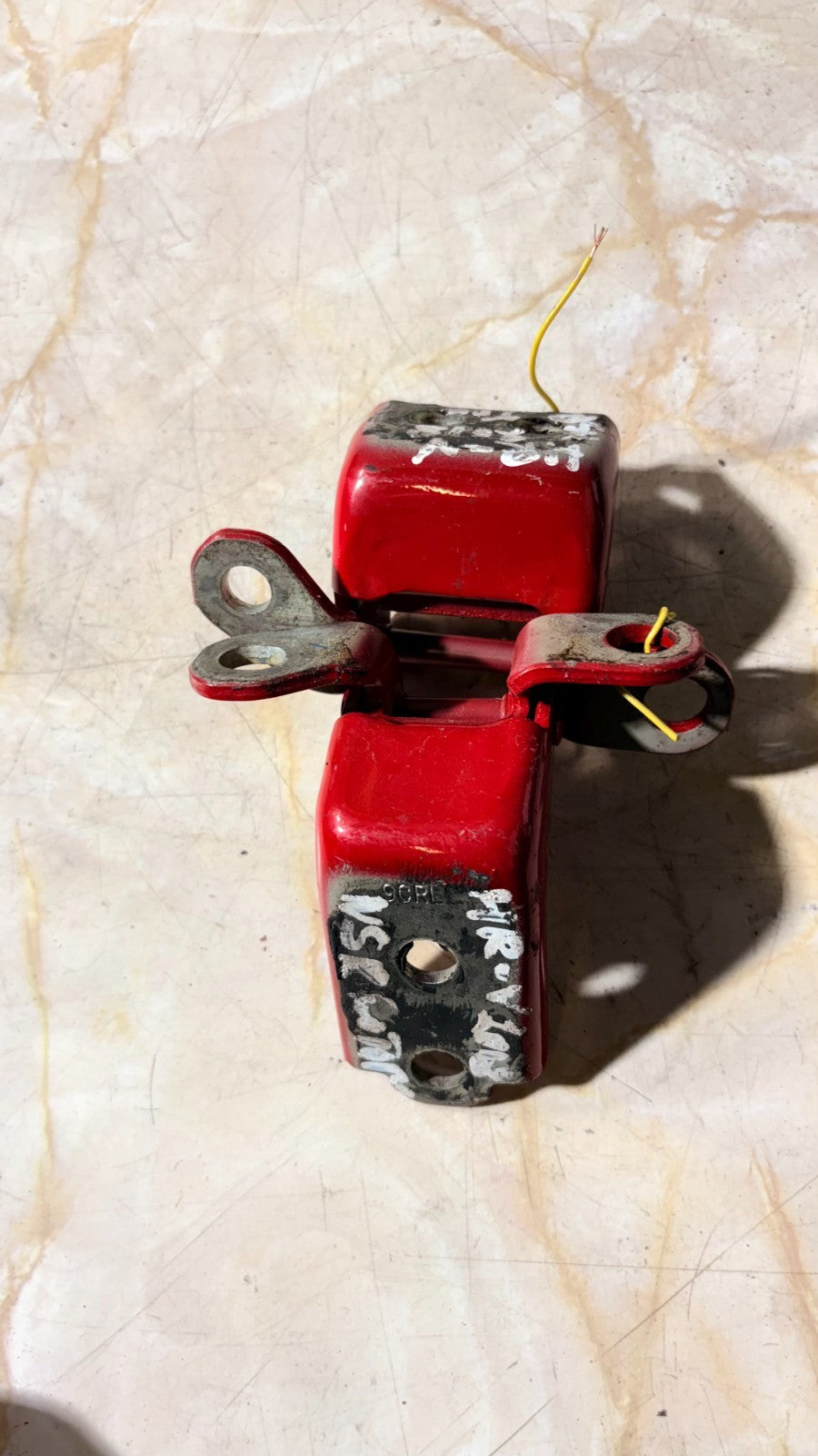 HONDA HR-V 2018 DOOR HINGE RED