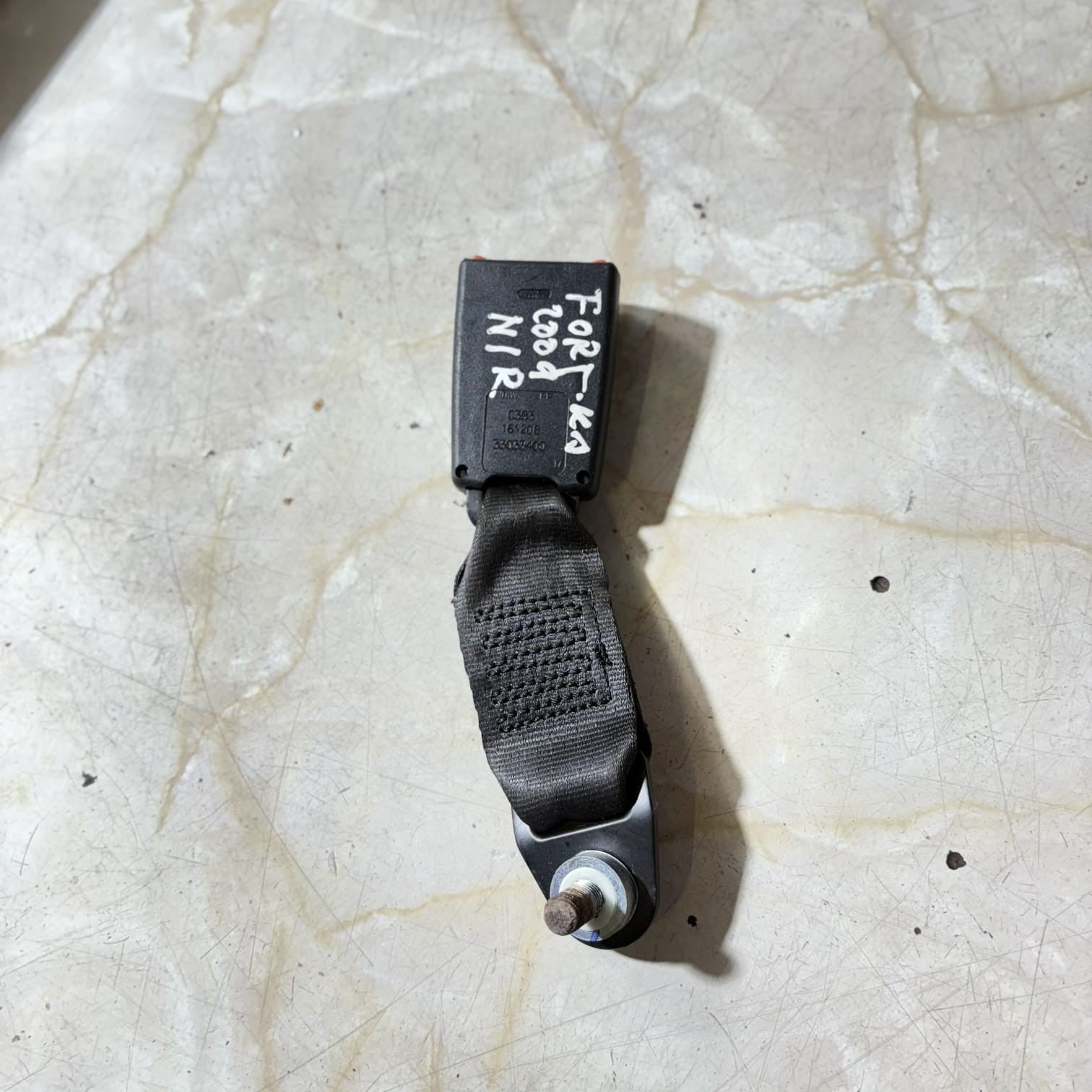 Ford Ka MK2 Passengers Rear Seatbelt Buckle Catch 33033400 2009