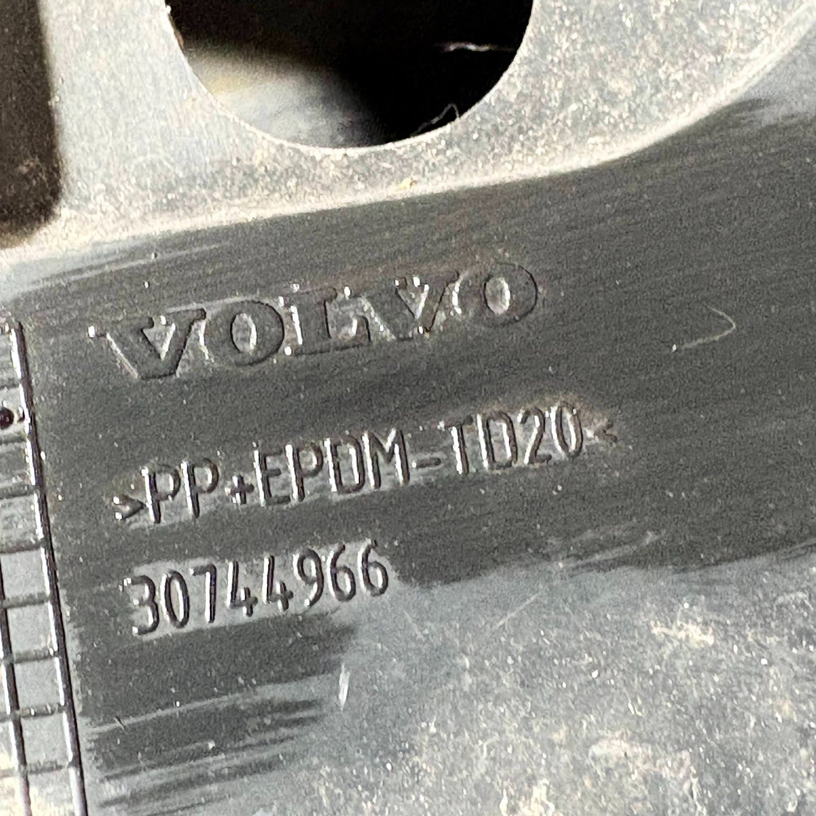 30744966 Volvo C30 S40 V50 Front Bumper Impact Absorber Crash Beam 2006-2012