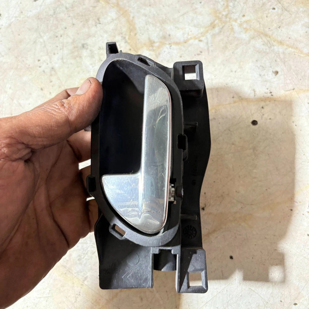 INTERIOR DOOR HANDLE FOR PEUGEOT 208