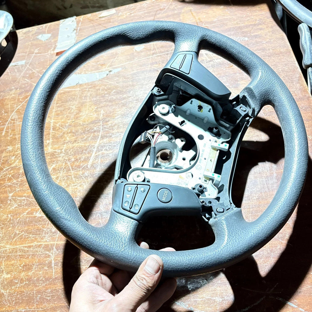 Toyota Avensis T250 2003-2009 4 Spoke Steering Wheel 45100-02420