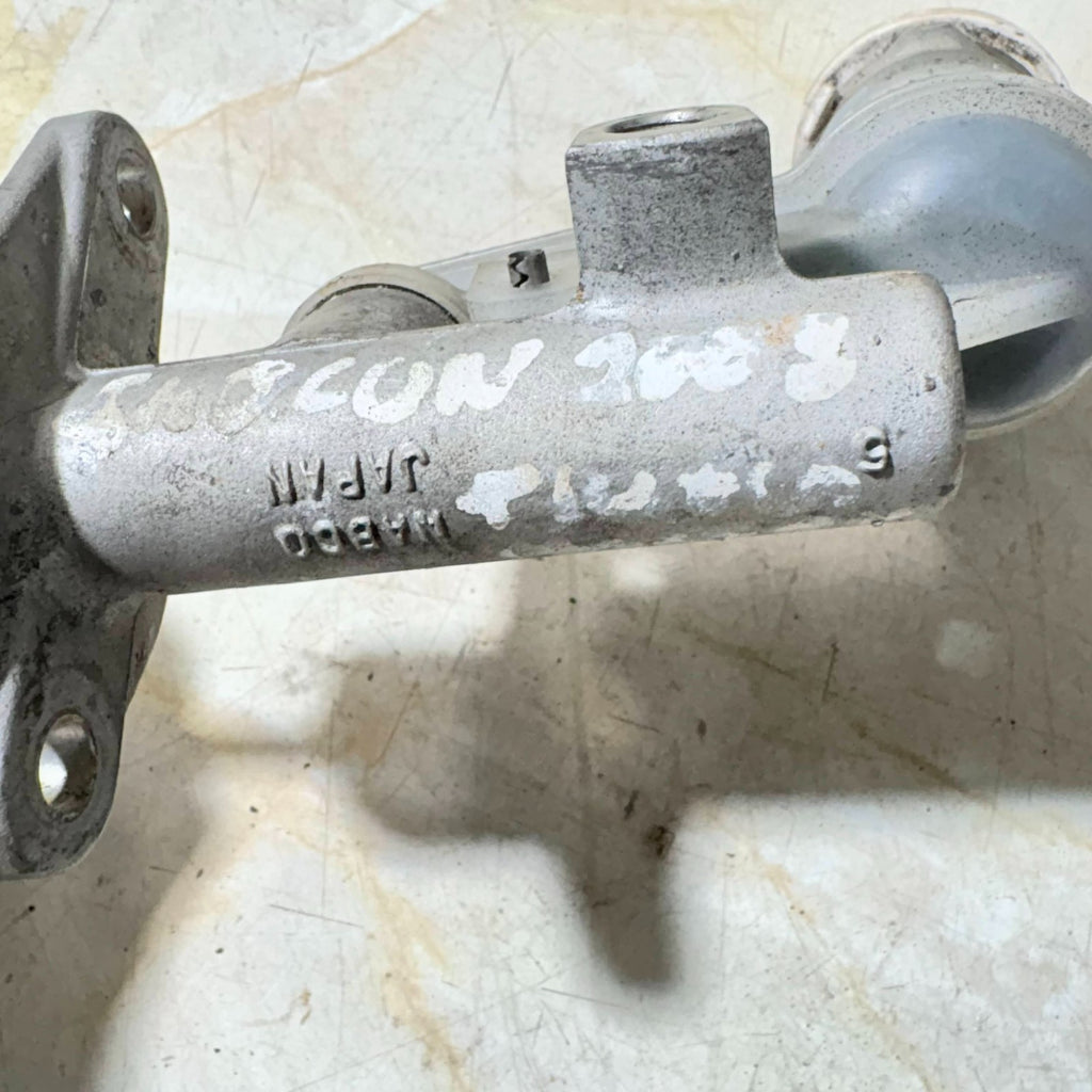 Clutch Master Cylinder for a Mitsubishi Shogun 2000-2006