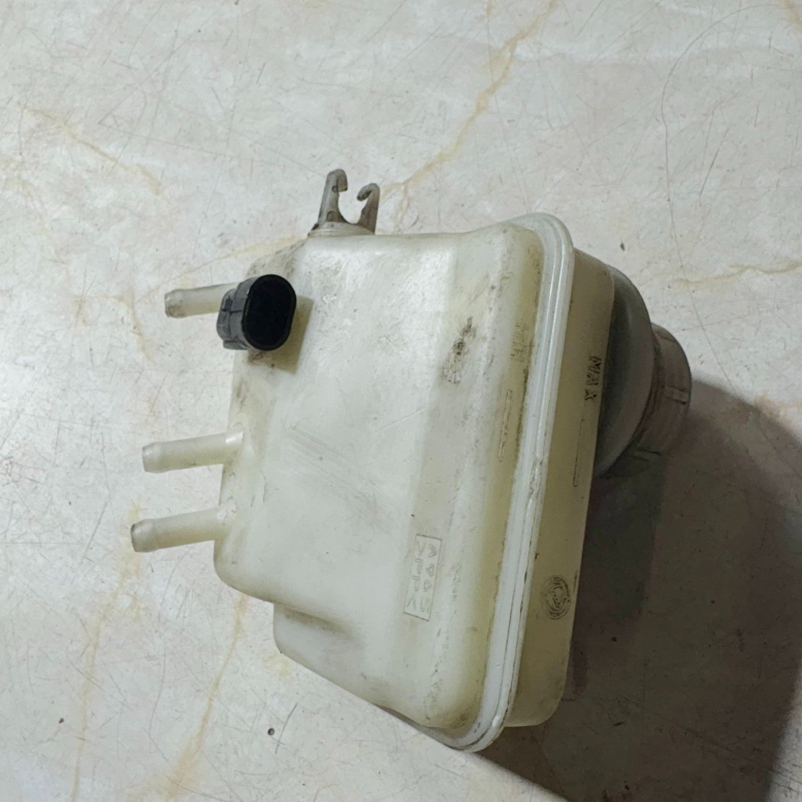 FIAT PUNTO MK2 188 1999-2006 BRAKE FLUID RESERVOIR TANK BOTTLE