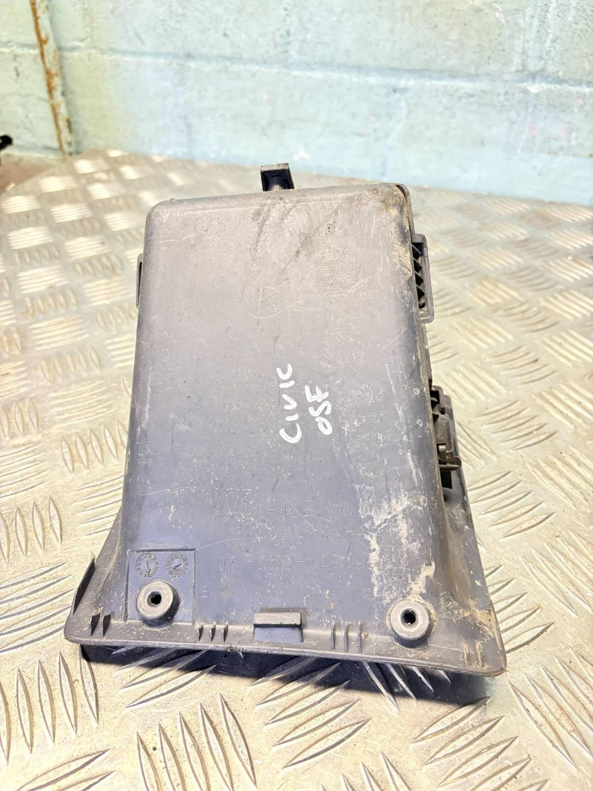 HONDA CIVIC MK7 01-05 3DR FRONT DRIVER OFFSIDE RIGHT STORAGE COMPARTMENT BOX