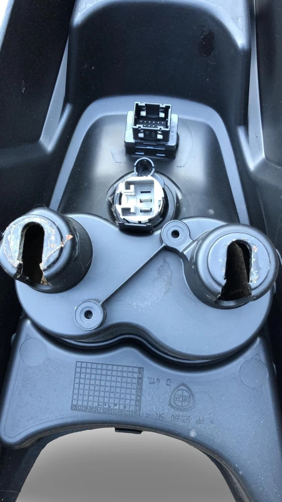 Chrysler Lancia Ypsilon Centre Console Trim Panel Gear Surround 2011-2015